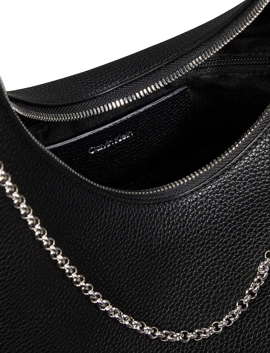 Calvin Klein - EMBLEM HW PEBBLE SHOULDER BAG - alltags-style - black - 3