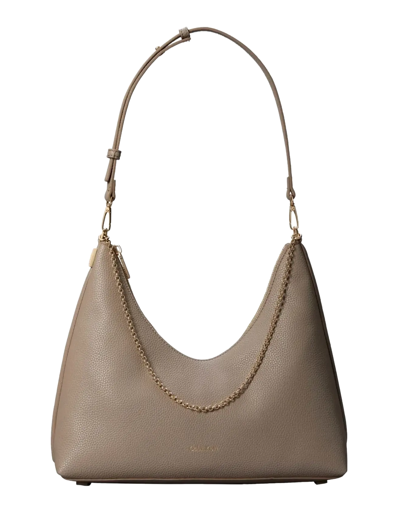 Calvin Klein EMBLEM HW PEBBLE SHOULDER BAG - Axelremsväskor - DESERT TAUPE / beige