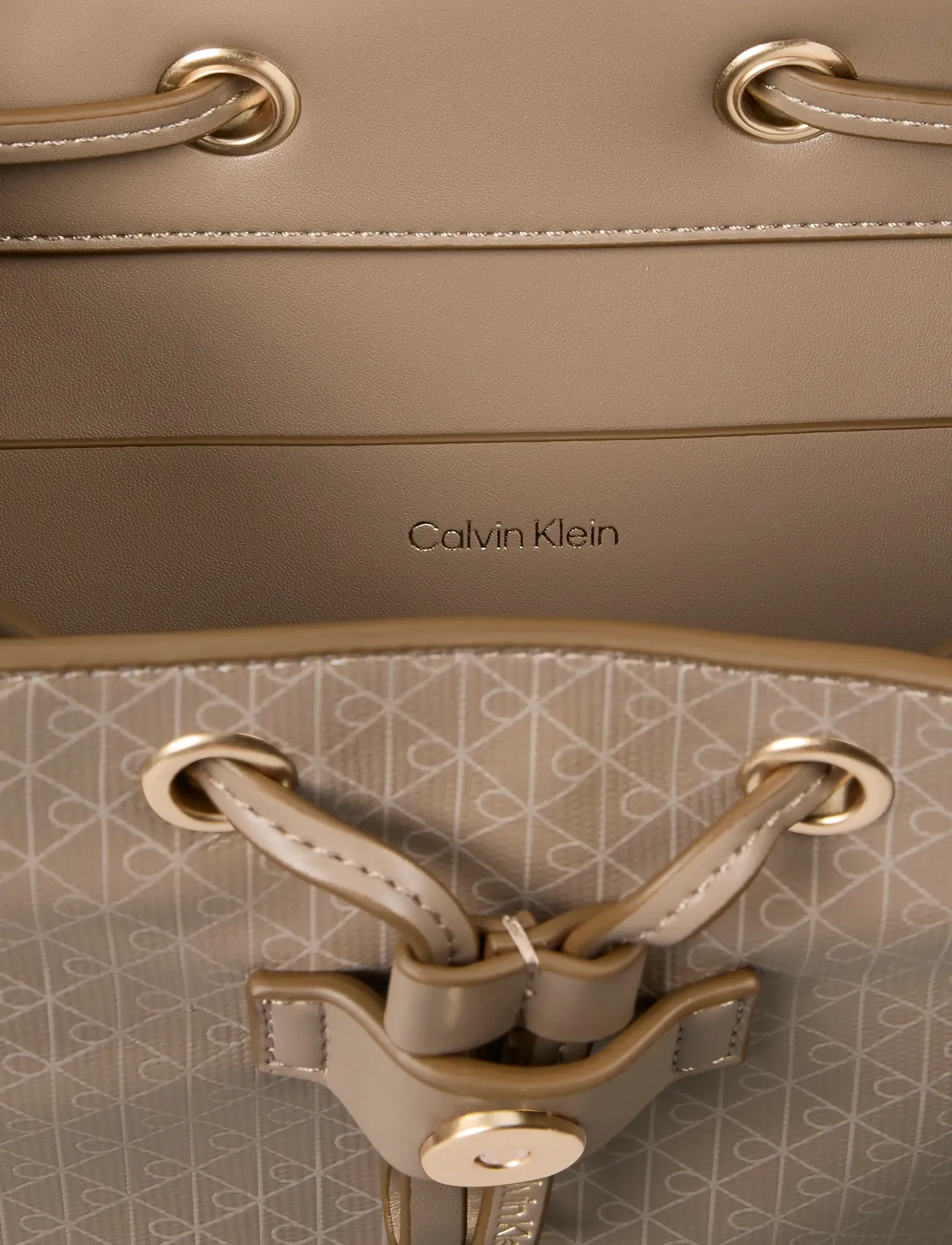 Calvin Klein - EMBLEM AOP MINI BACKPACK - rucksäcke - desert taupe aop - 2