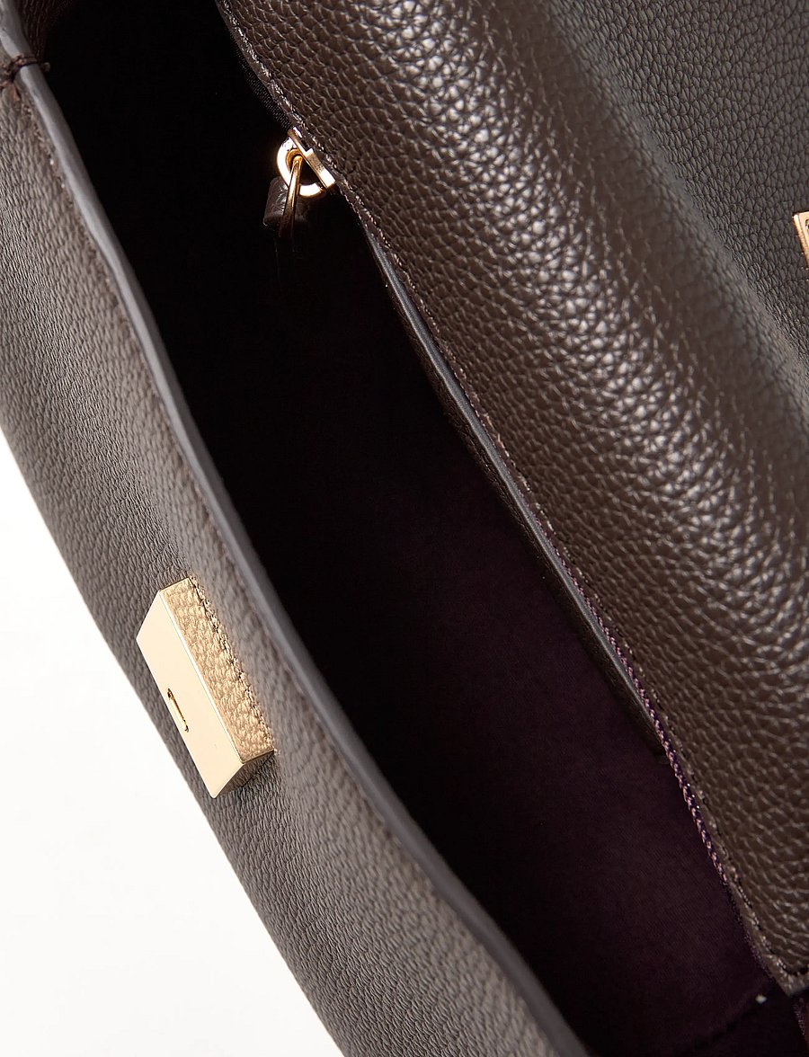 Calvin Klein - EMBLEM HW PEBBLE CROSSBODY 20 - Üleõlakotid - delicioso - 5
