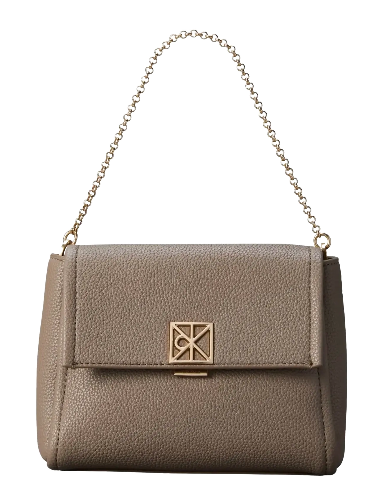 Calvin Klein EMBLEM HW PEBBLE CROSSBODY 20 - Väskor - DESERT TAUPE / gold