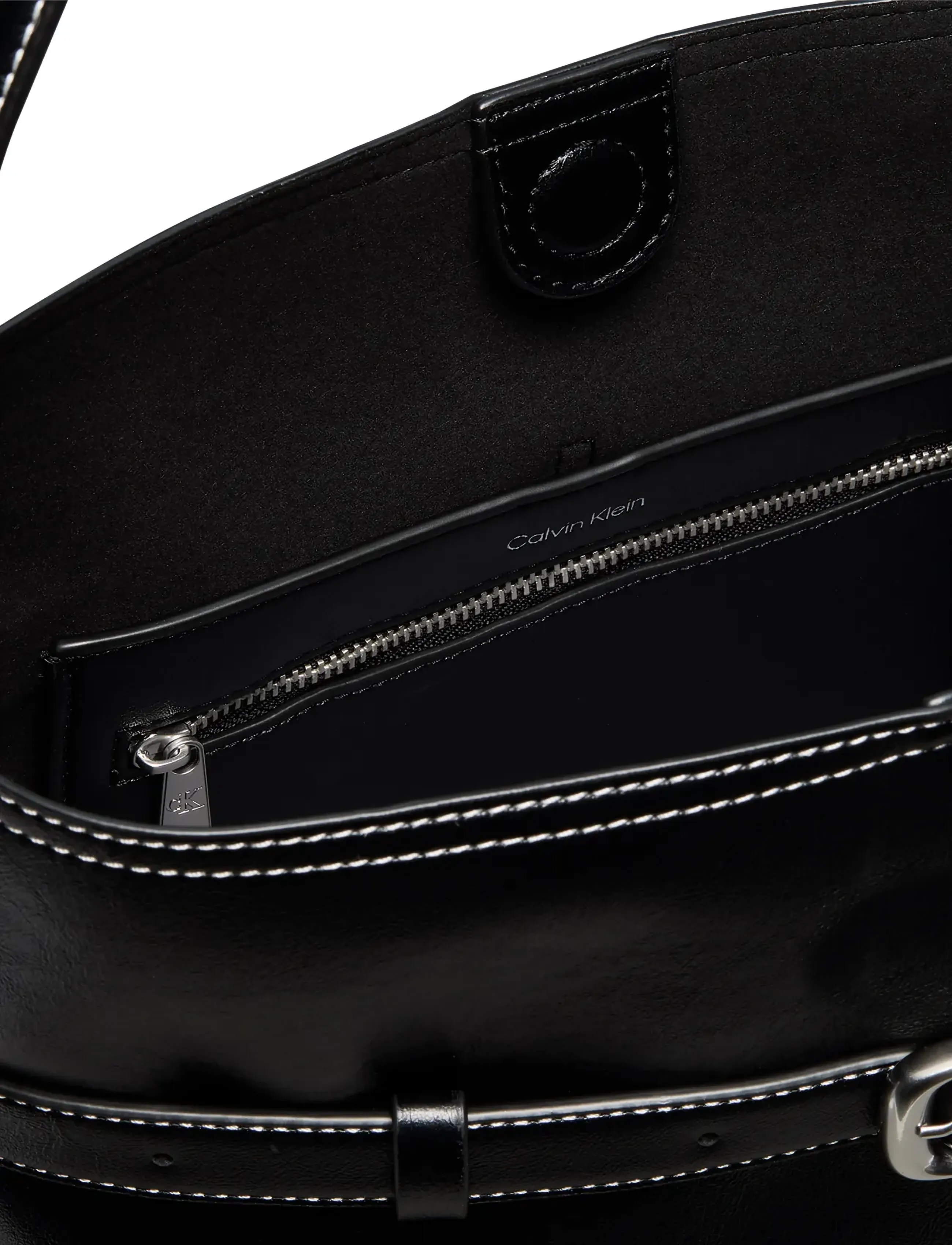 Calvin Klein - BUCKLE MEDIUM BUCKET - sutraukiamos rankinės - black - 2