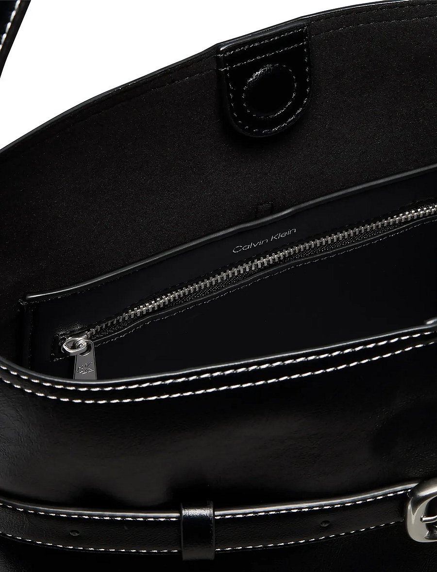 Calvin Klein - BUCKLE MEDIUM BUCKET - bucket bags - black - 2