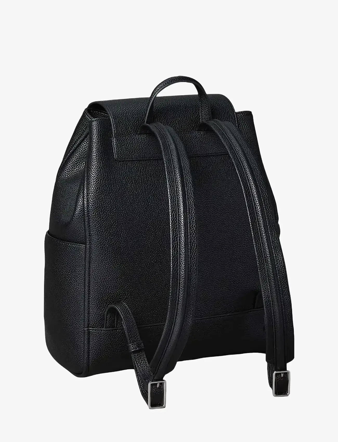 Calvin Klein - EMBLEM HW PEBBLE BACKPACK - hverdags stil - black - 2