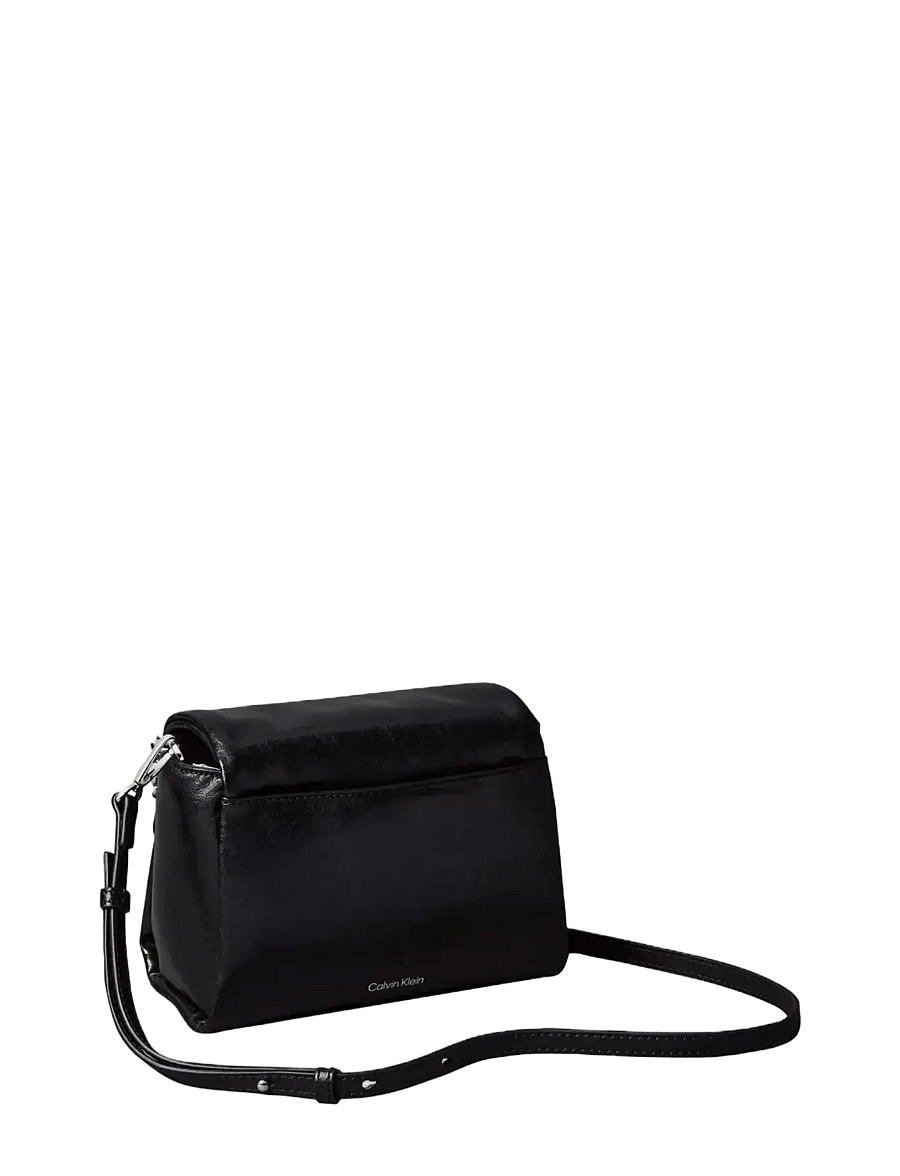 Calvin Klein - EMBLEM HW PADDED CROSSBODY - crossbody bags - black - 2
