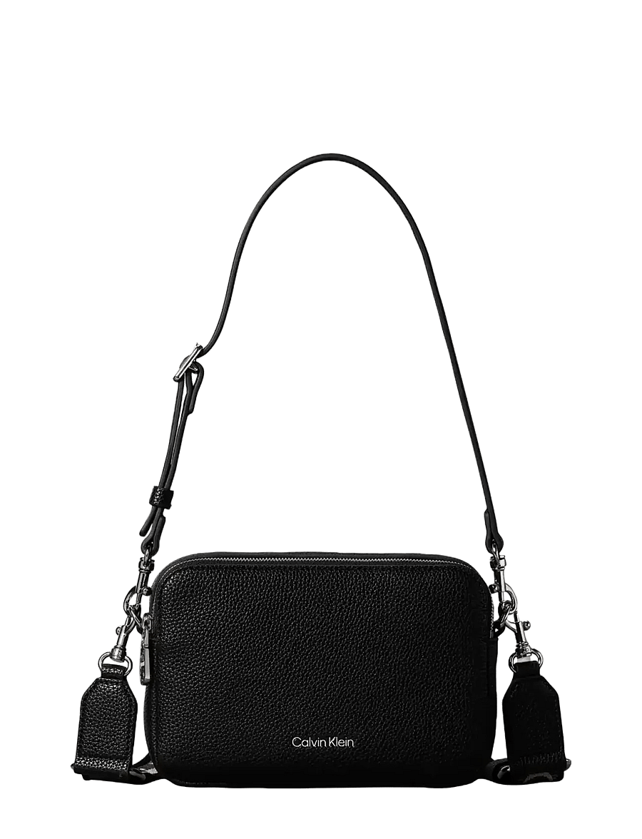 Calvin Klein - WEBBING 2X STRAP CAMERA BAG - shoulder bags - black shiny nickel - 0