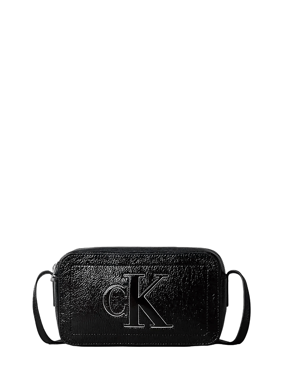 Calvin Klein - BOLD CK OUTLINE CAMERA BAG - crossbody bags - black - 0