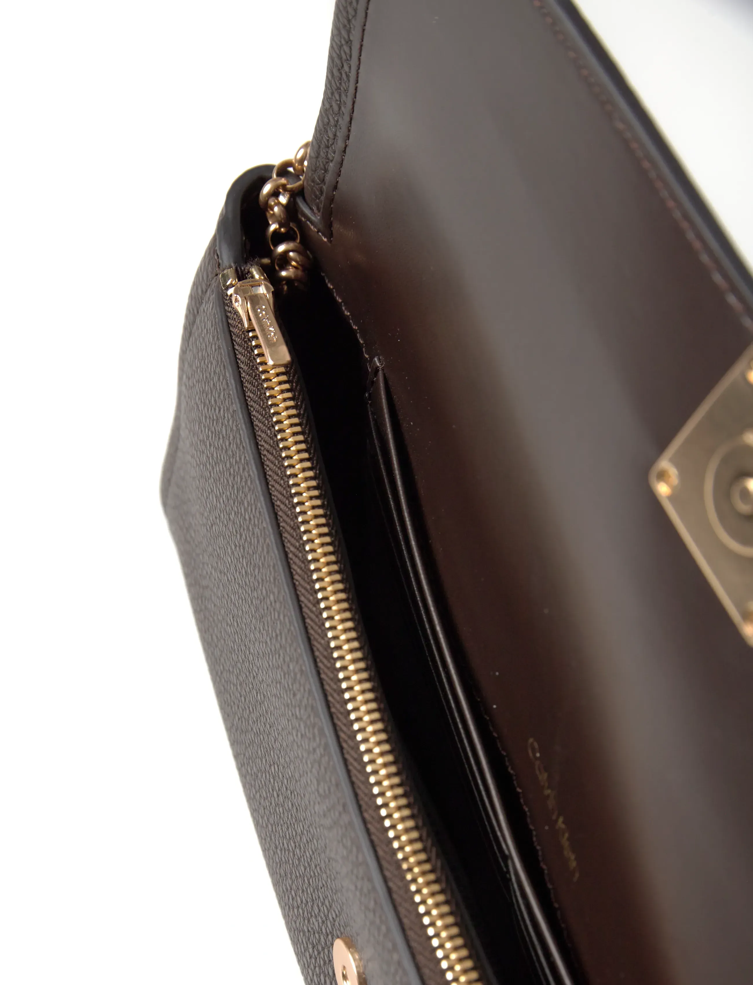 Calvin Klein - EMBLEM HW PEBBLE CLUTCH - besondere anlässe - delicioso - 5