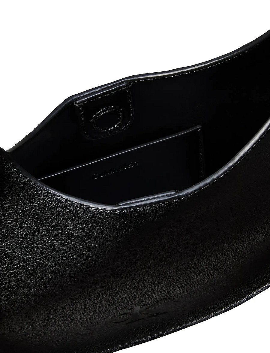 Calvin Klein - ASYM BUCKLE SHOULDER BAG - skuldertasker - black - 3