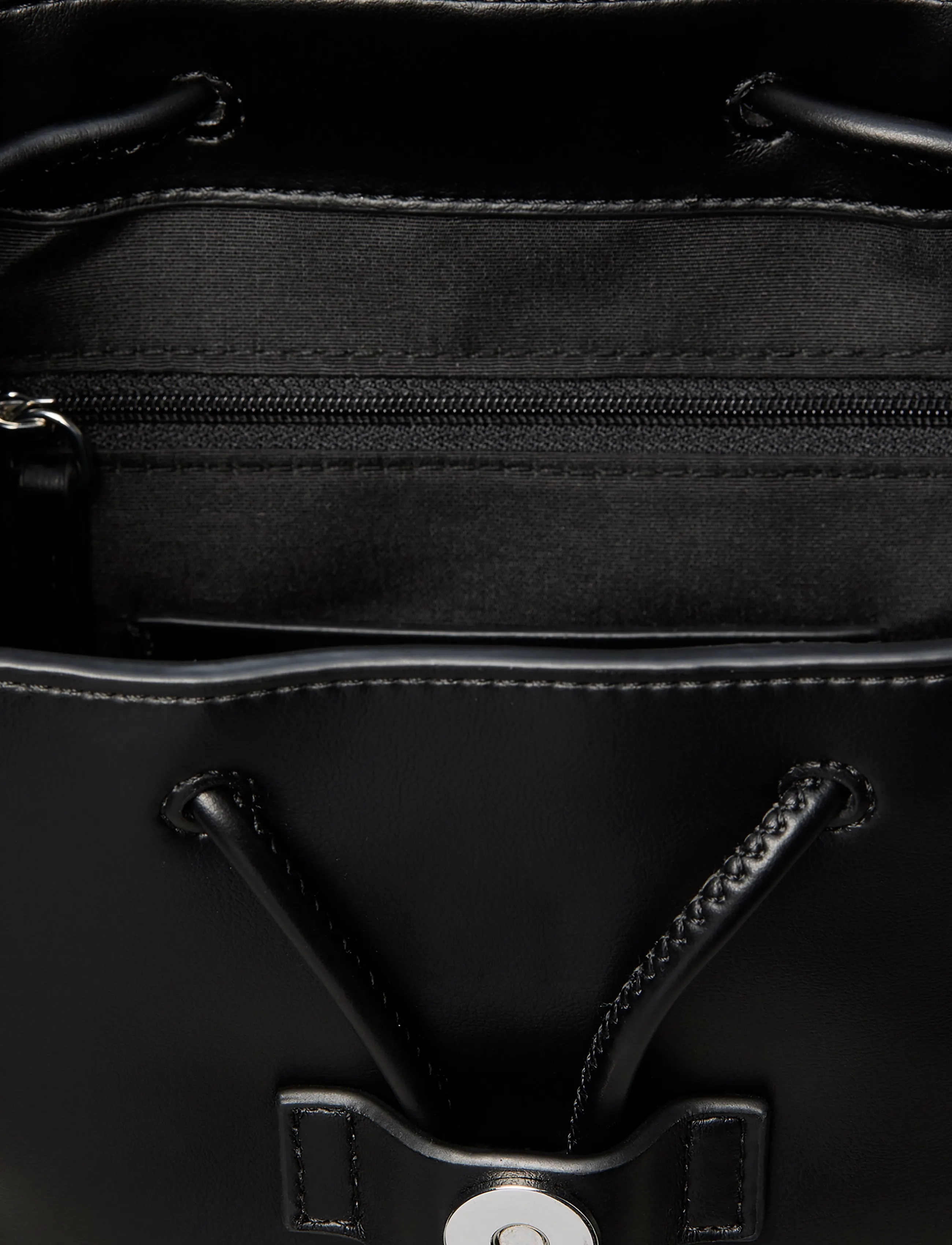 Calvin Klein - BOLD CK FLAP MINI BACKPACK - igapäevane stiil - black white - 3