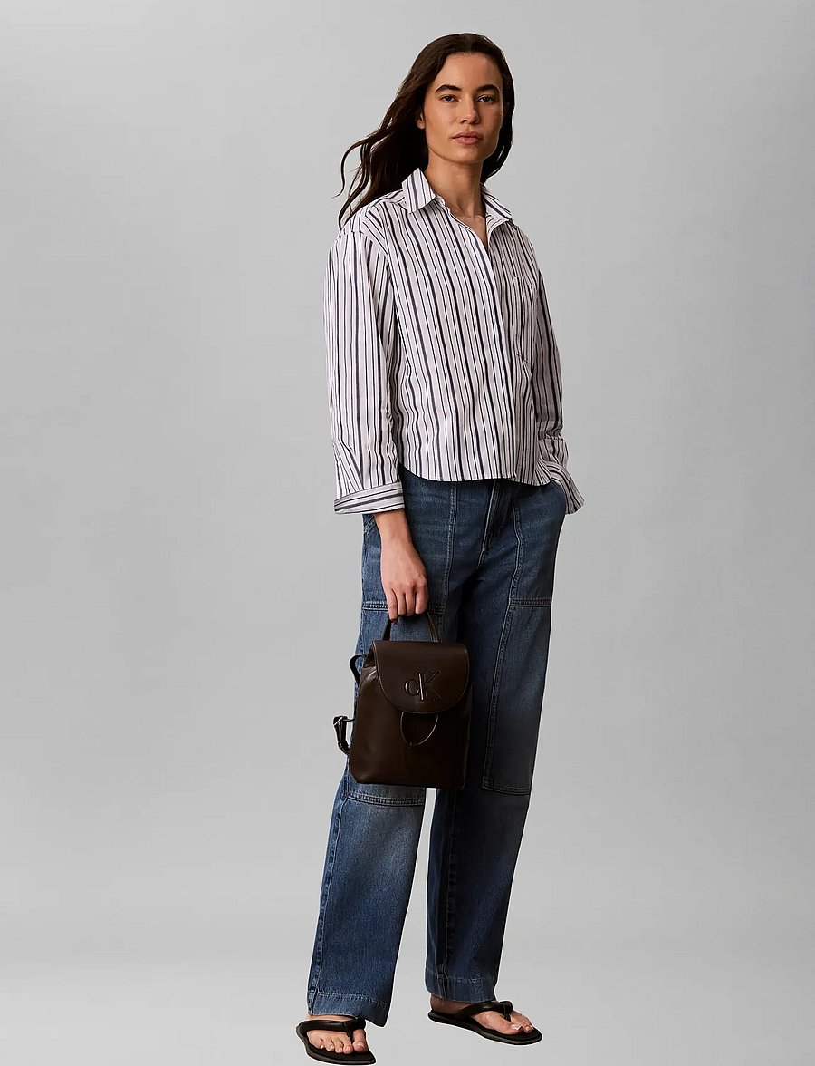 Calvin Klein - BOLD CK FLAP MINI BACKPACK - ryggsäckar - delicioso - 0