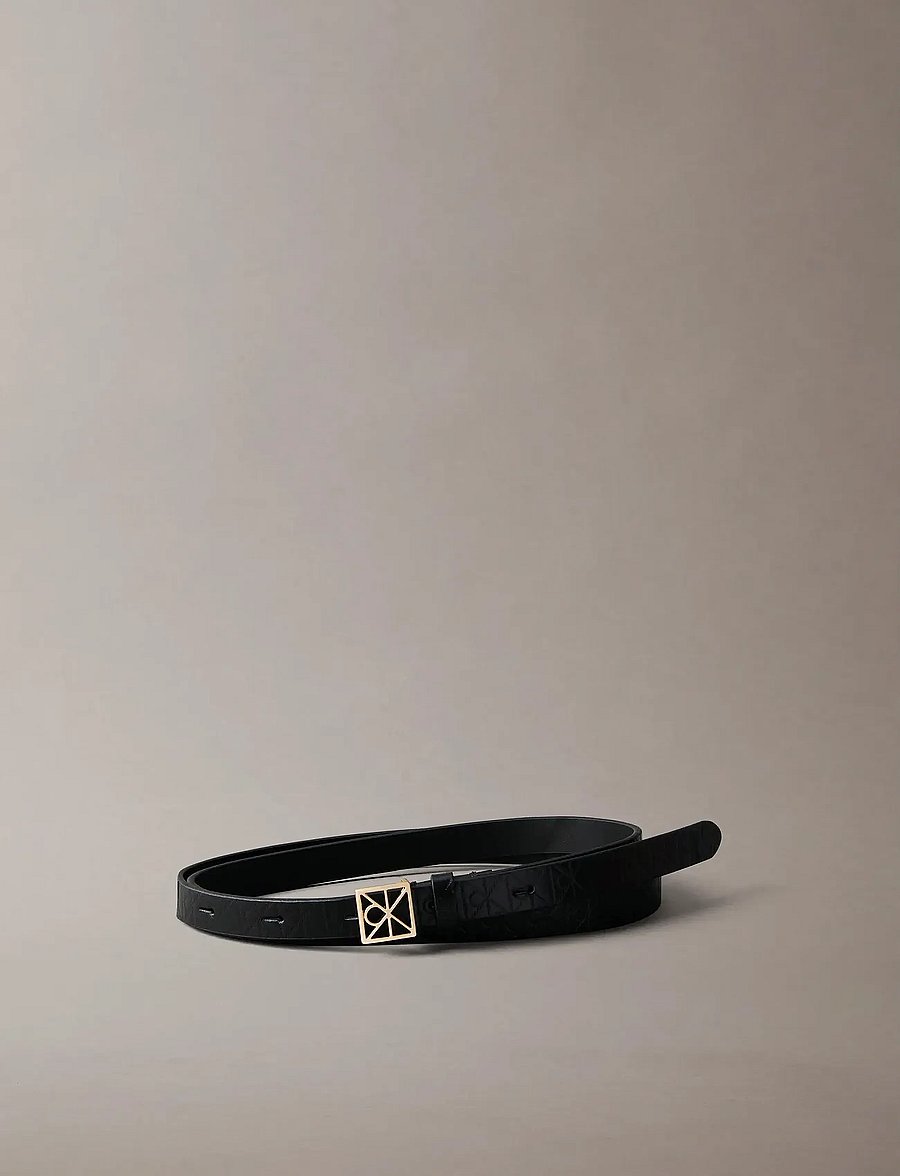 Calvin Klein - EMBLEM BUCKLE AOP 15MM BELT - læderbælter - black aop antique light gold - 0