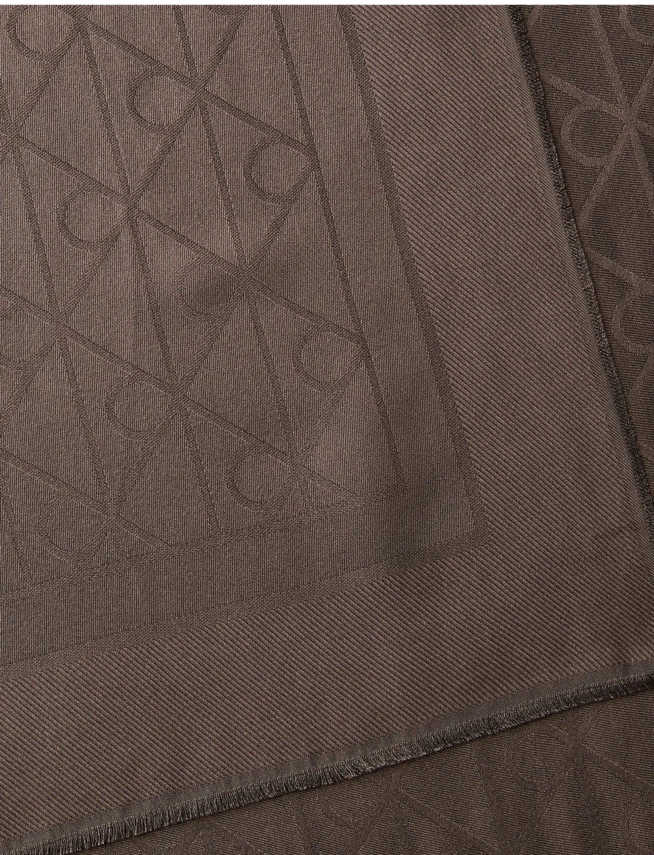 Calvin Klein - EMBLEM AOP GLOSSY TONAL SCARF - sjalar - delicioso - 2
