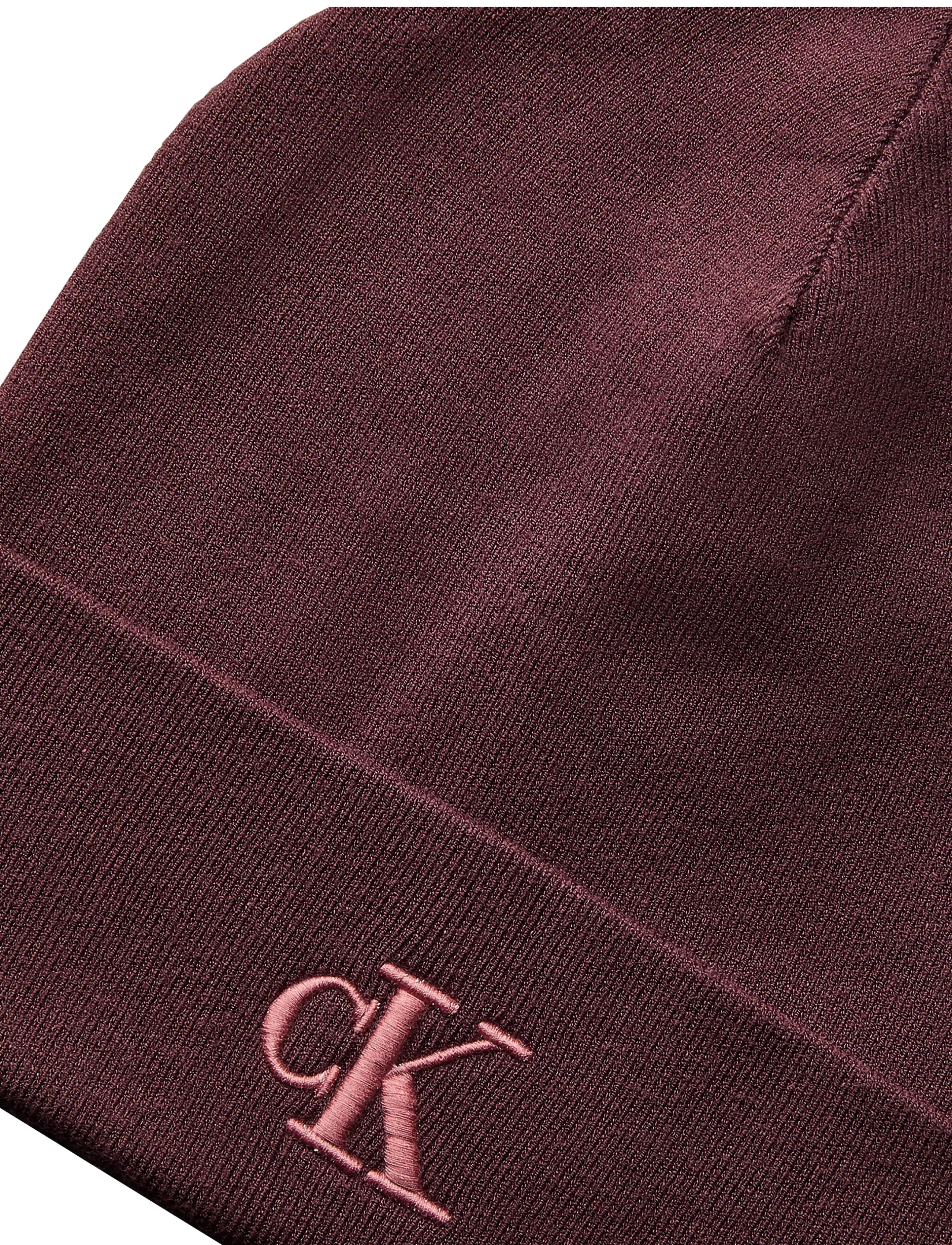 Calvin Klein - CK FINE RIB BEANIE - beanies - fudge - 2