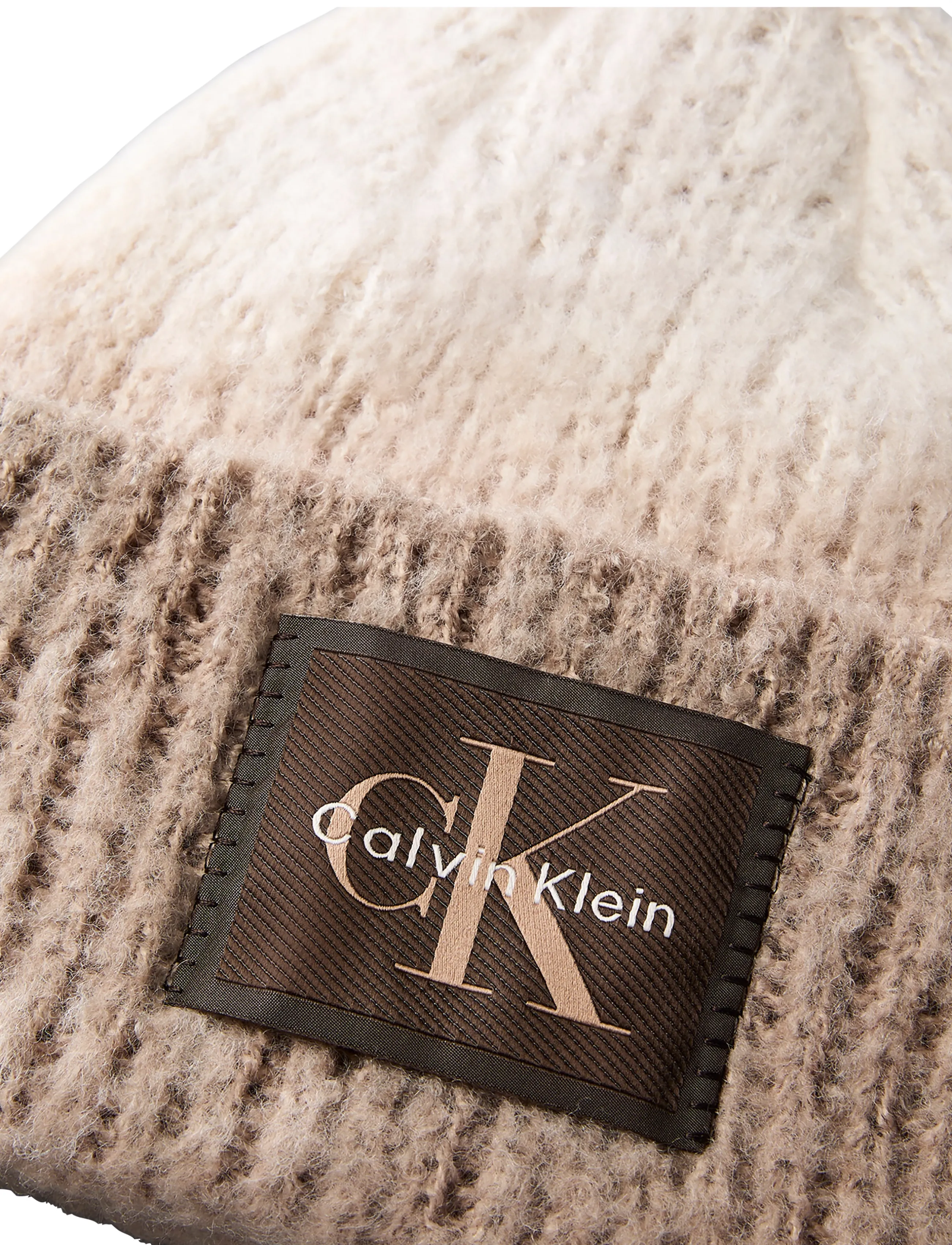 Calvin Klein - BRUSH﻿ED OMBRE CHUNKY RIB BEANIE - huer - white alyssum affogat - 2
