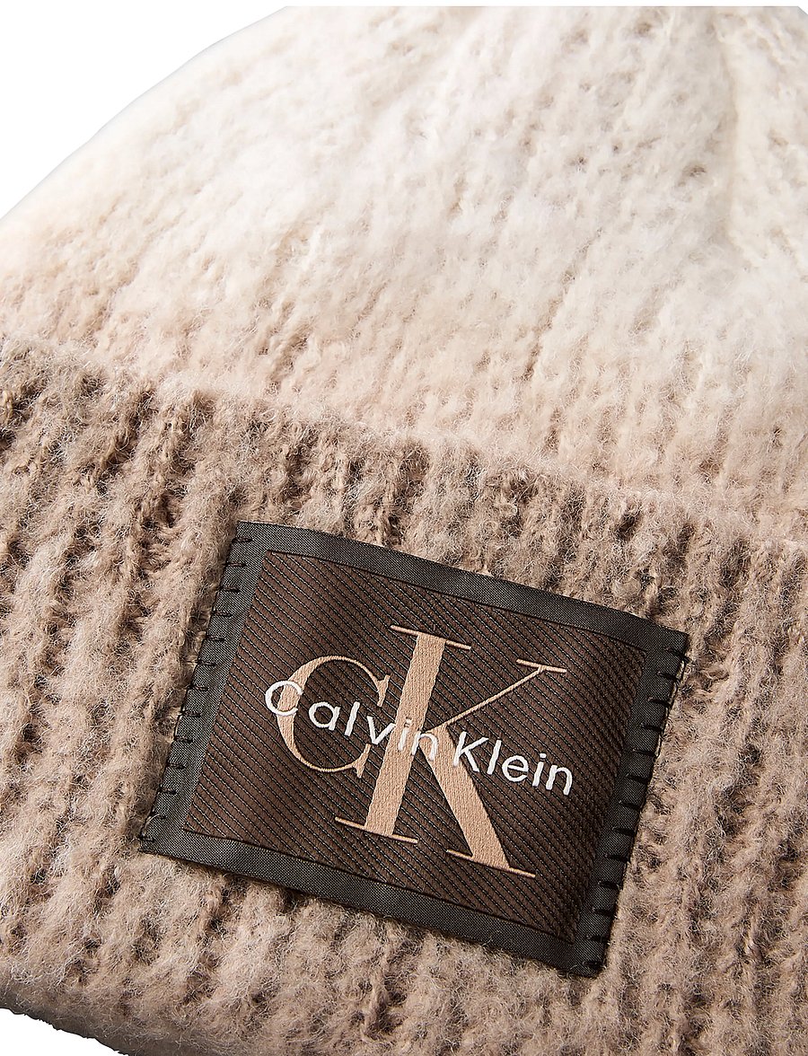 Calvin Klein - BRUSHED OMBRE CHUNKY RIB BEANIE - huer - white alyssum affogat - 2