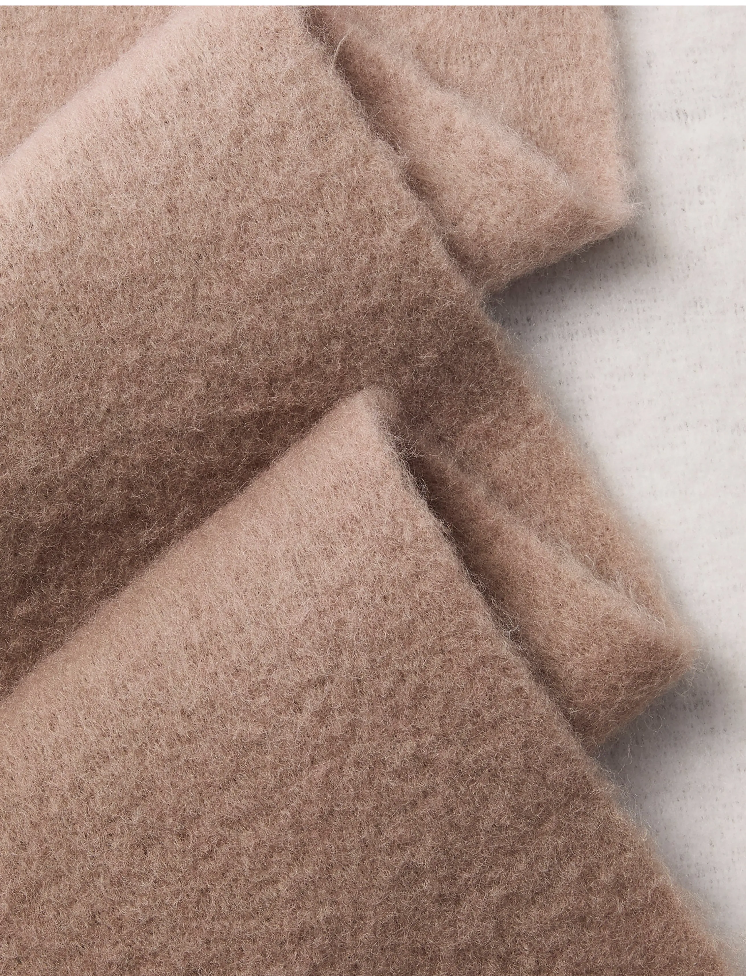 Calvin Klein - BRUSHED OMBRE HW SCA﻿RF - halstørklæder - white alyssum affogat - 2