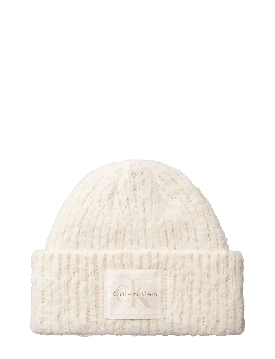 Calvin Klein - BRUSHED SOLID CHUNKY RIB BEANIE - mützen - light hay - 0