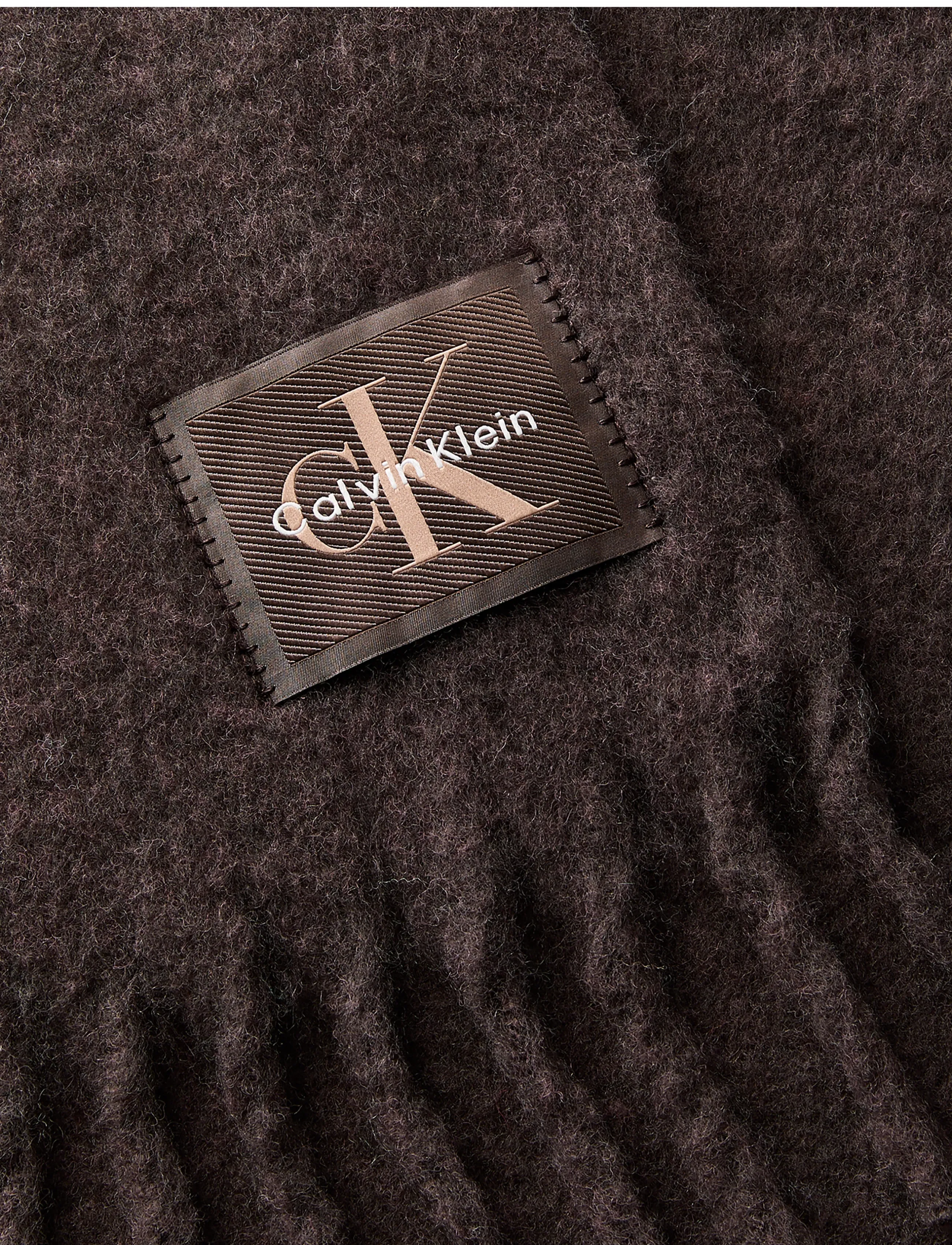 Calvin Klein - BRUS﻿HED SOLID HW SCARF - halstørklæder - delicioso - 1