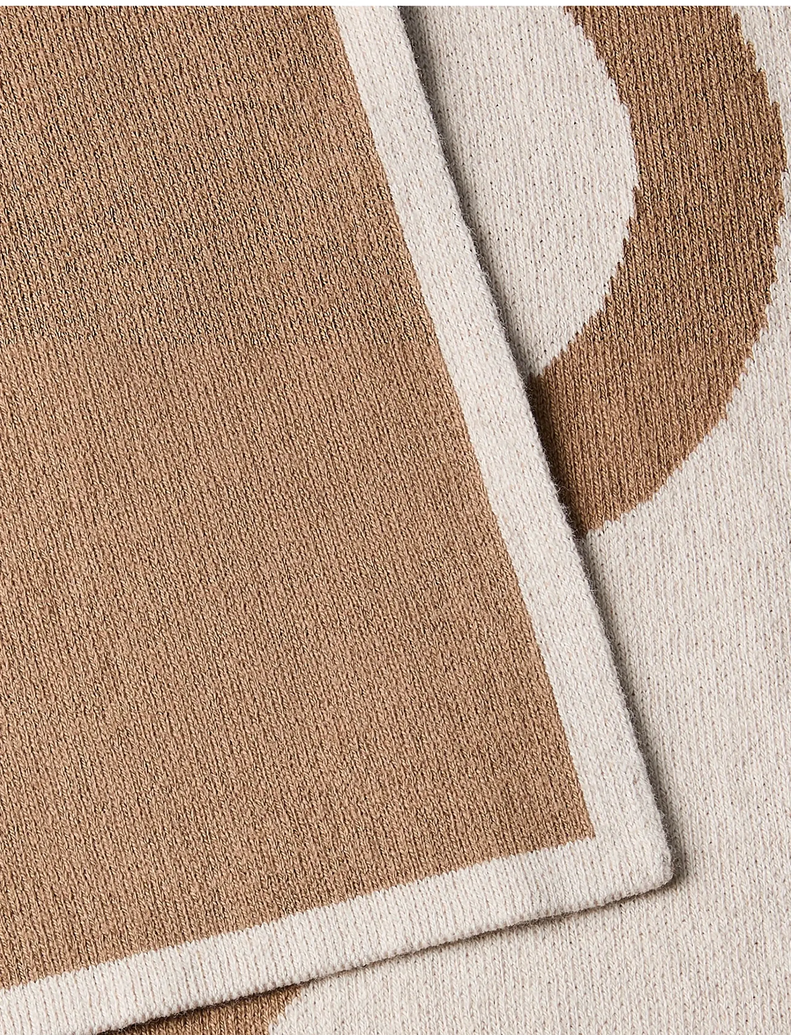 Calvin Klein - BOLD LOGO 2-TONE JAC﻿QUARD SCARF - affogat - 2