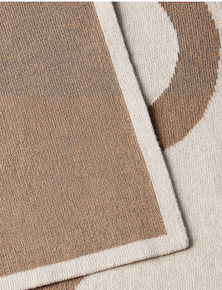 Calvin Klein - BOLD LOGO 2-TONE JACQUARD SCARF - sjalar - affogat - 2