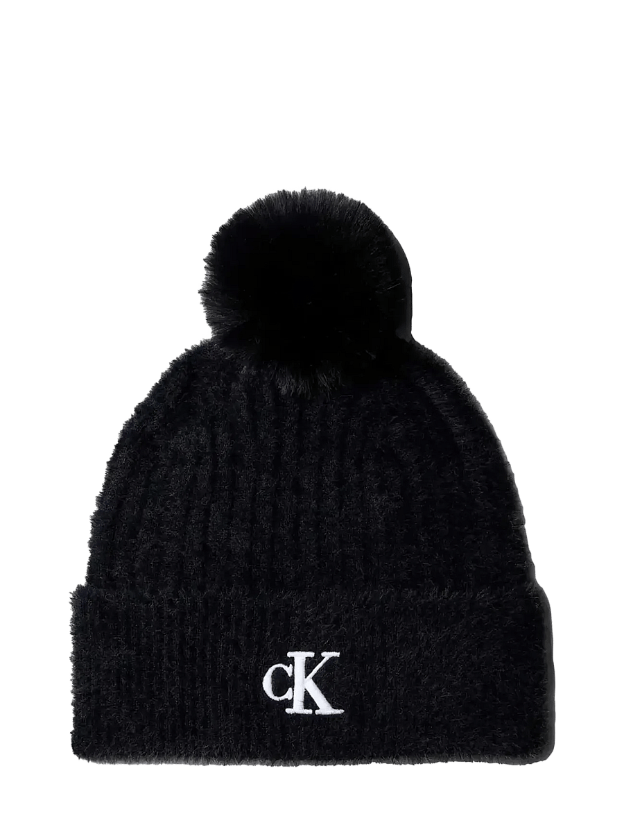 Calvin Klein - FUZZY RIB POMPOM BEANIE - kootud mütsid - black - 0