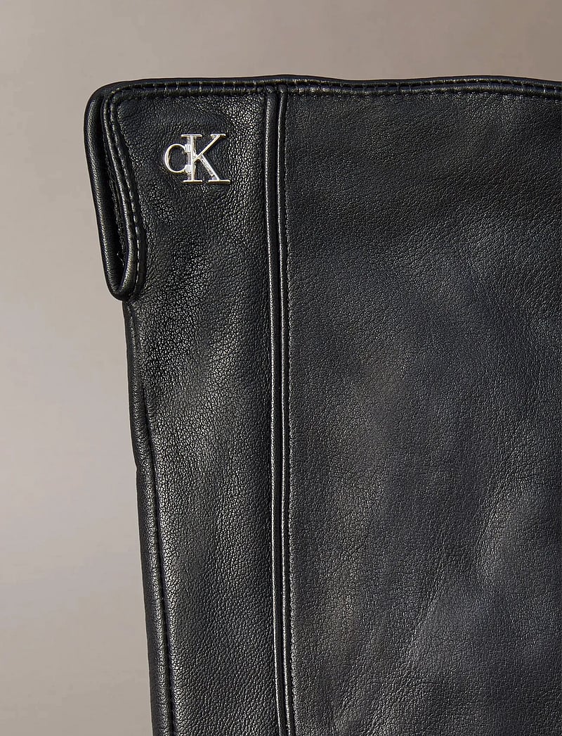 Calvin Klein - METAL CK LEATHER GLOVES - handsker - black - 4