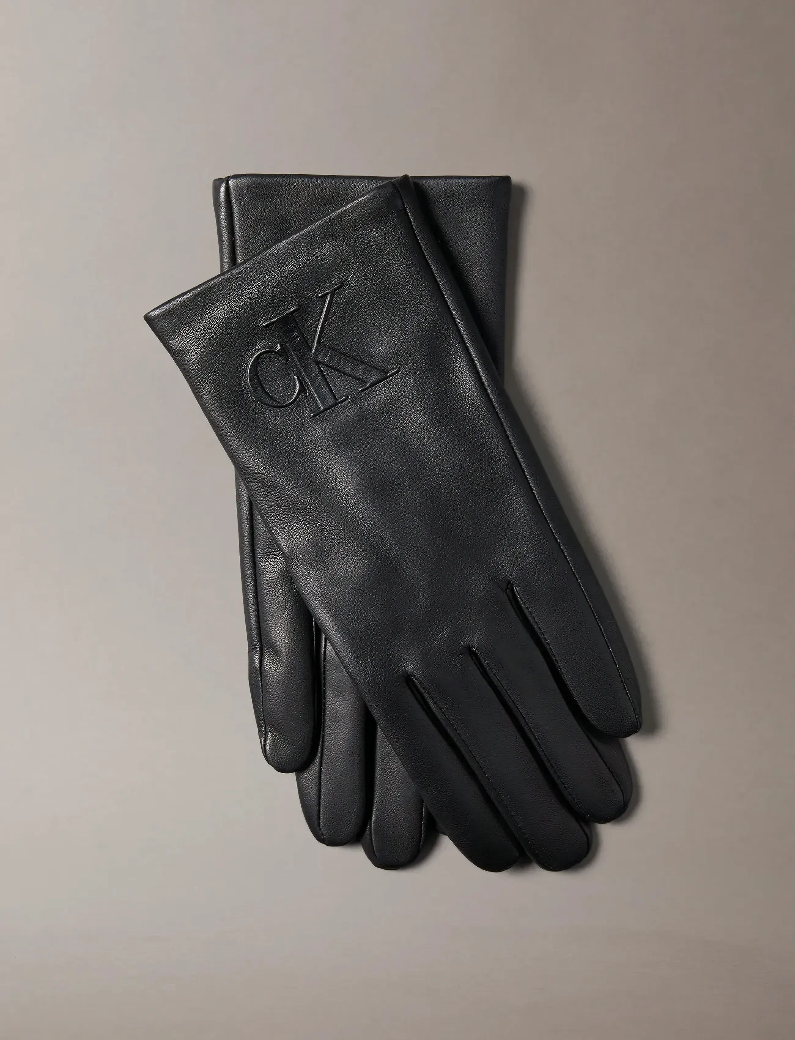 Calvin Klein - RAISED CK LEATHER GLOVE - skinnhandskar - black - 2