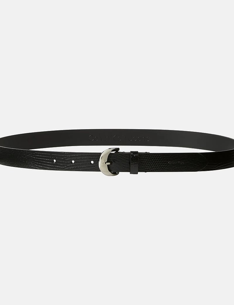 Calvin Klein - FORGED PIN BELT 25MM - casual belts - black 18k golden nf - 1