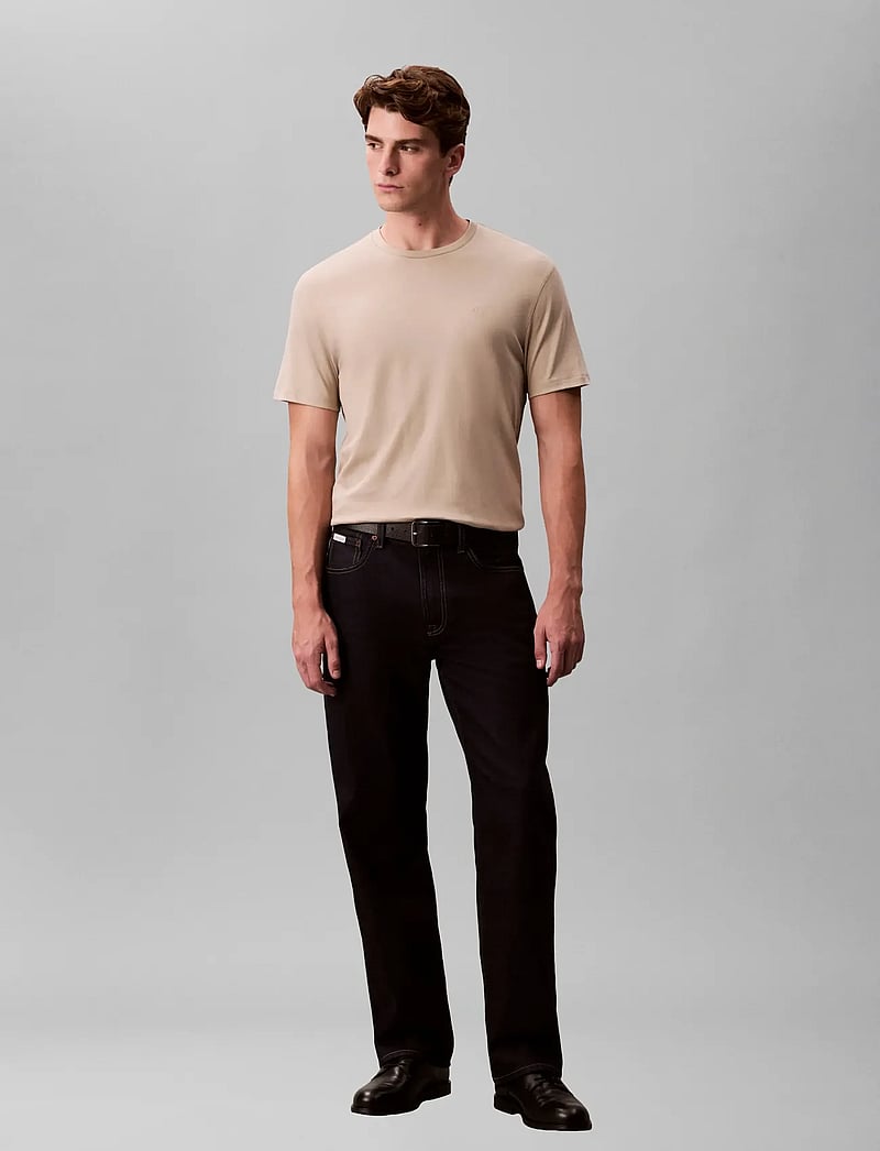 Calvin Klein - SS SUPIMA CHEST EMB CREWNECK TEE - short-sleeved t-shirts - ancient marble - 0