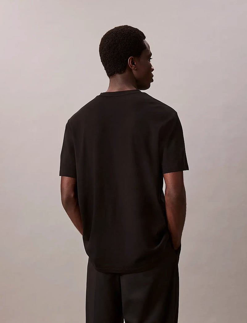 Calvin Klein - SS SUPIMA CHEST EMB CREWNECK TEE - kortærmede t-shirts - black - 4