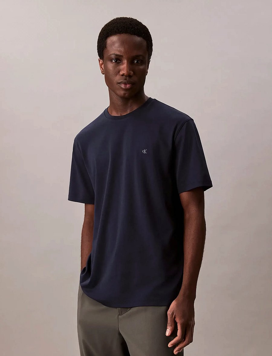 Calvin Klein - SS SUPIMA CHEST EMB CREWNECK TEE - kortärmade t-shirts - dark sapphire - 3