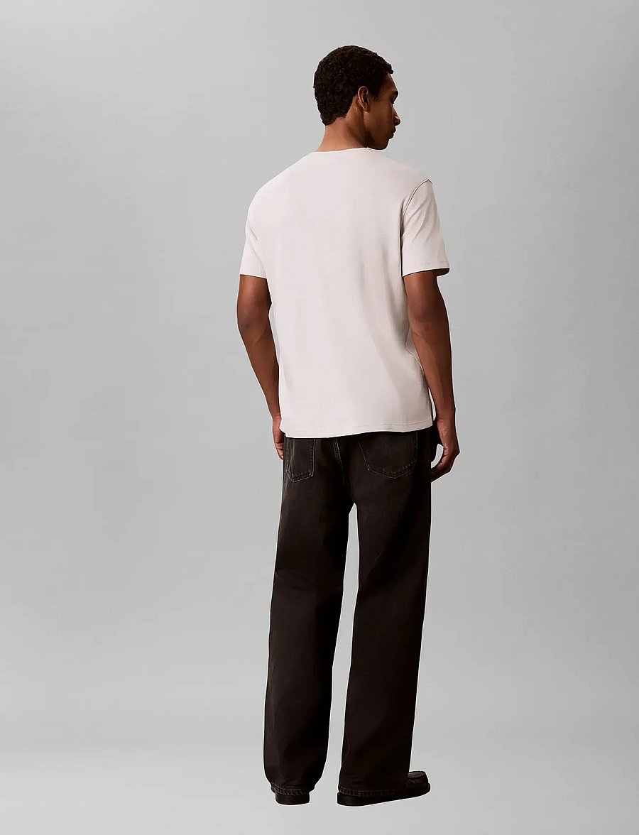 Calvin Klein - SS SUPIMA CHEST EMB CREWNECK TEE - kurzärmelige t-shirts - moonstruck - 2