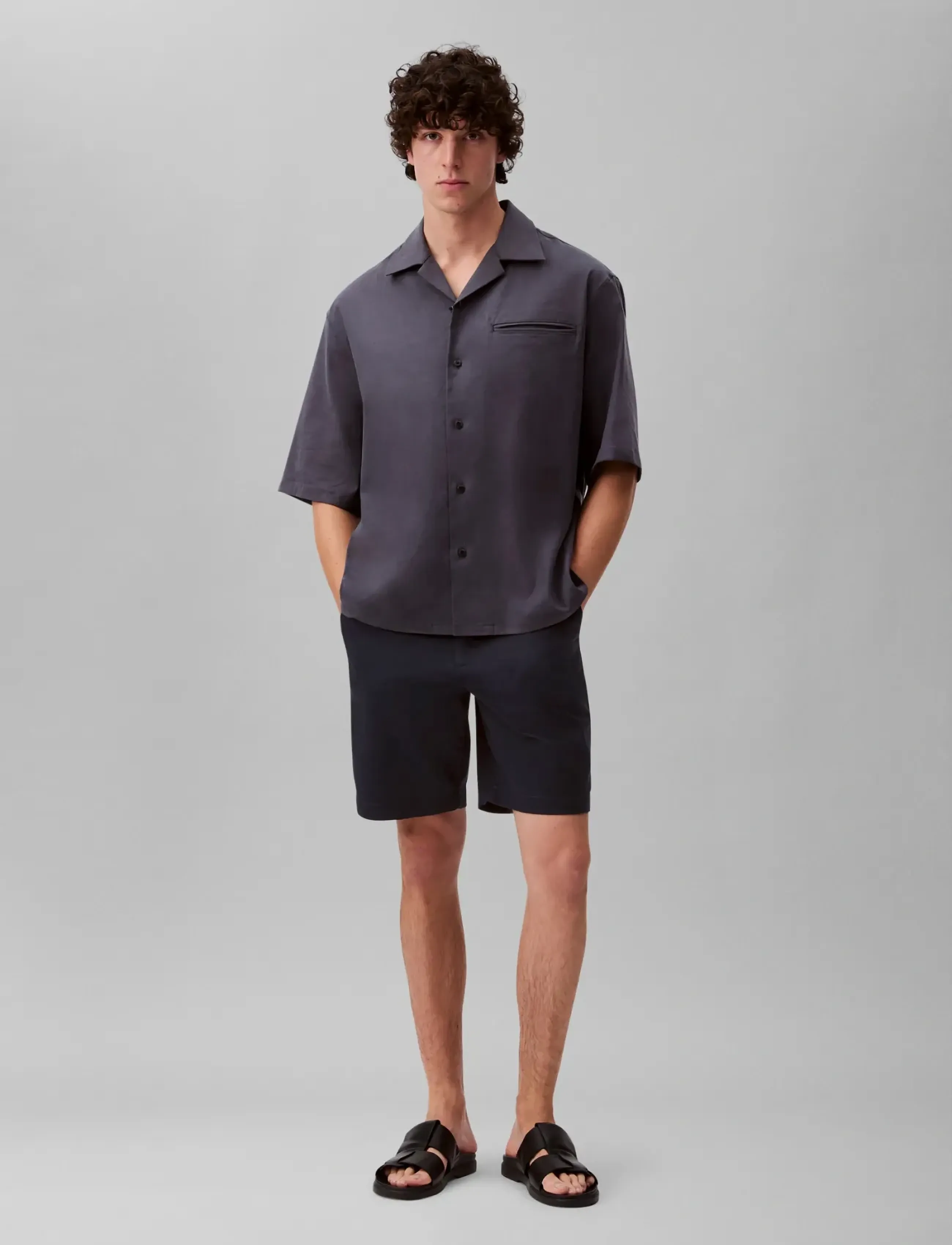 Calvin Klein - 9 IN STRAIGHT REFINED CTTN STRET - chinos shorts - dark sapphire - 2