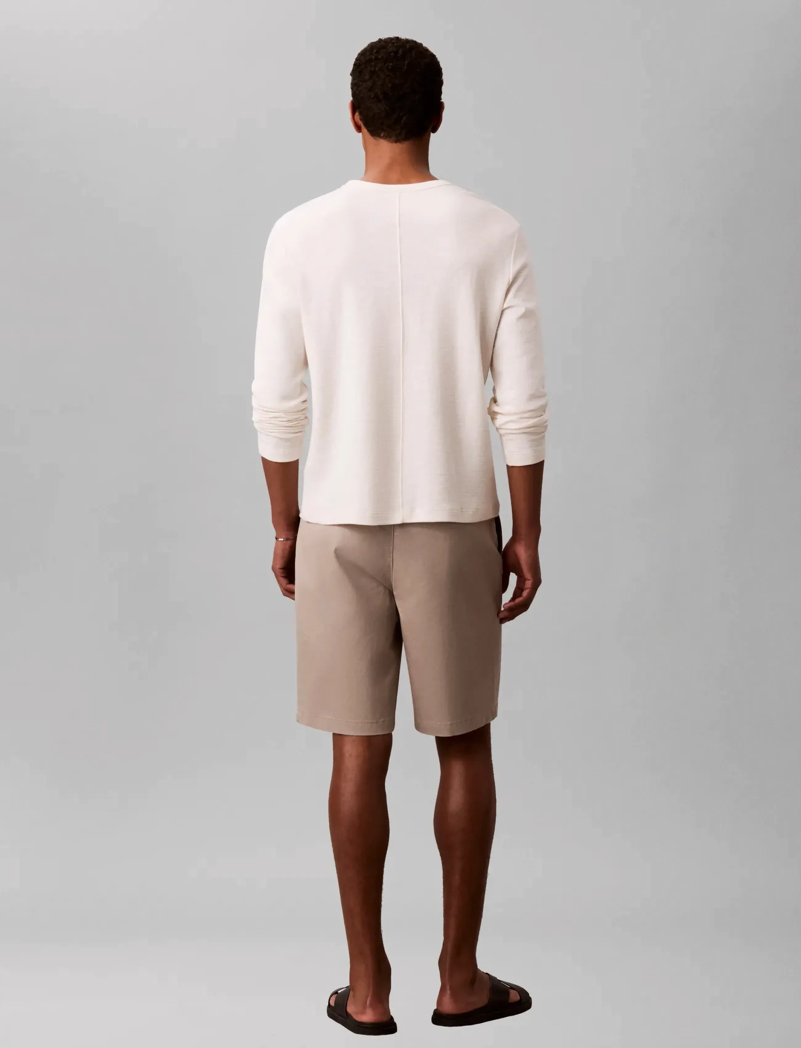 Calvin Klein - 9 IN STRAIGHT REFINED CTTN STRET - chinos shorts - vintage khaki - 2