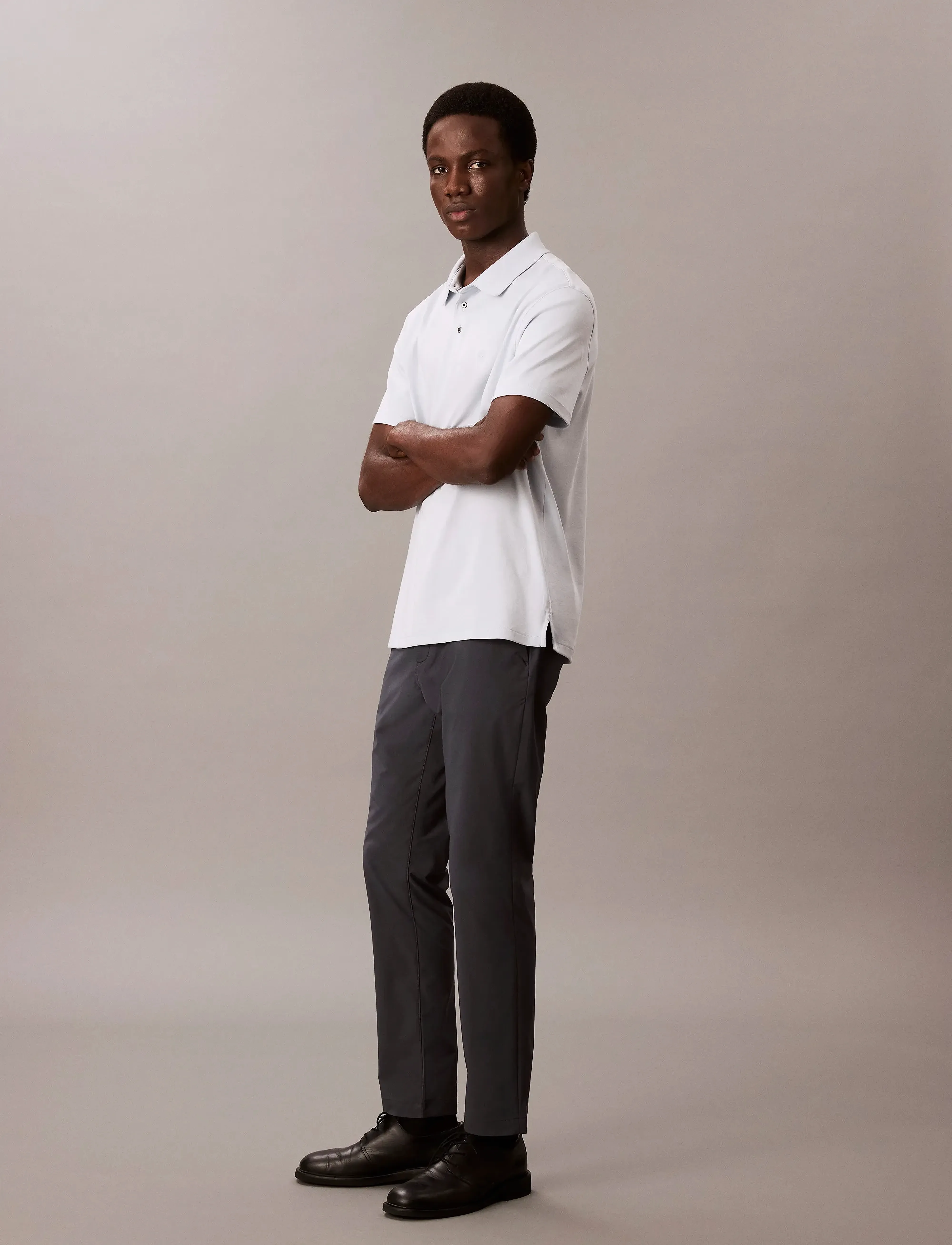 Calvin Klein - SLIM TECH STRETCH TROUSER - india ink - 3