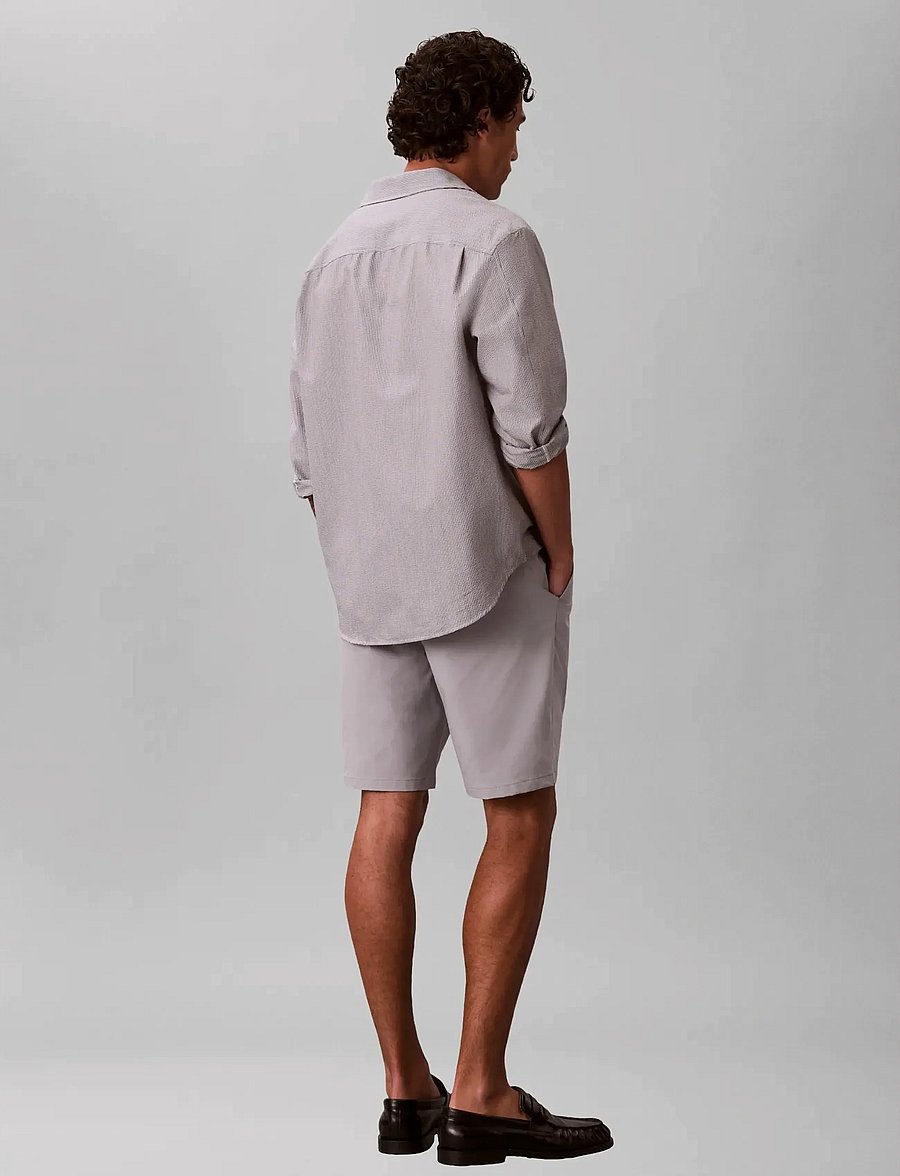 Calvin Klein - 9 IN STRAIGHT TECH STRETCH SHORT - freizeitshorts - misty grey - 2