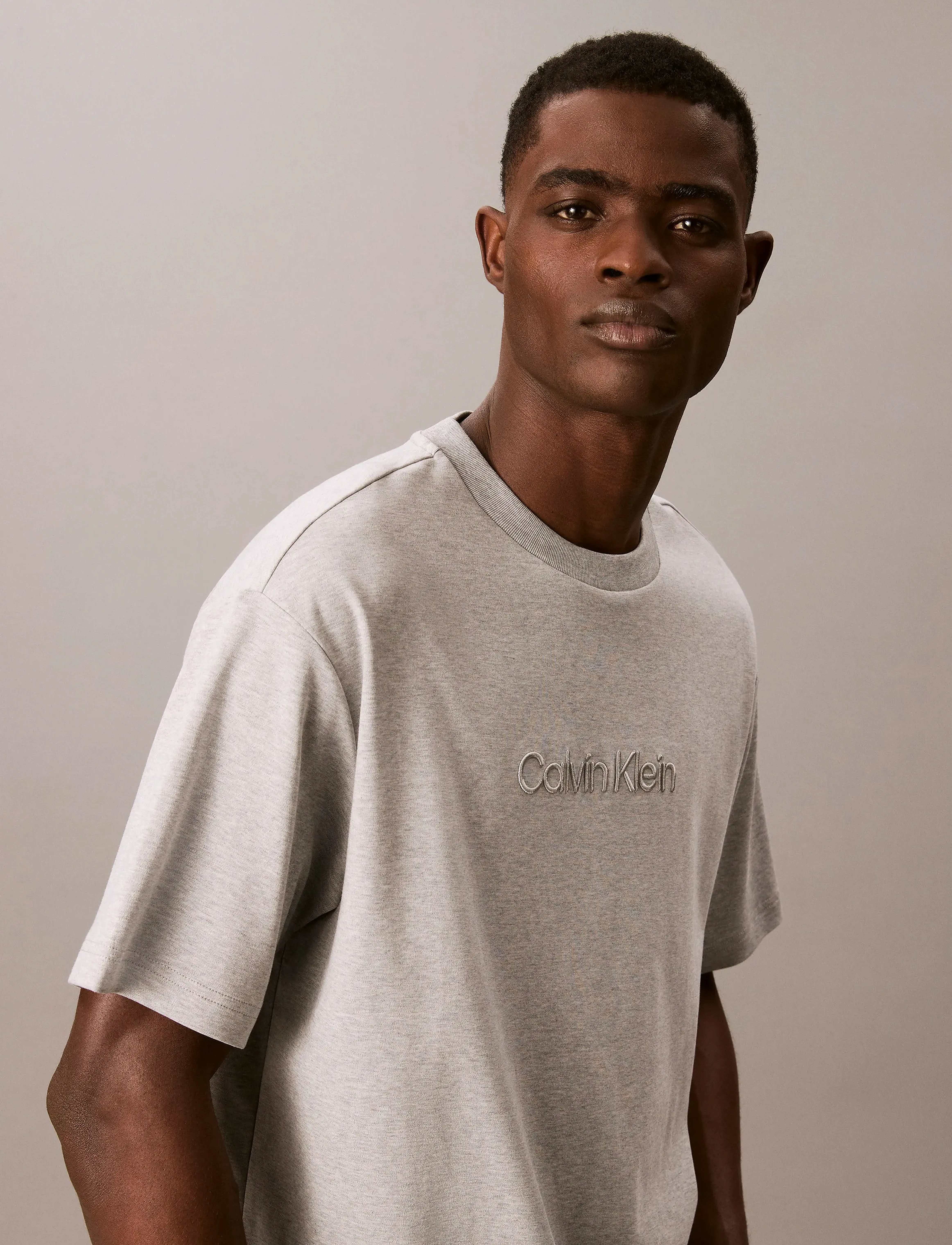 Calvin Klein - A - Rel Fashion Logo Tee - lühikeste varrukatega t-särgid - bc06 grey heather - 5