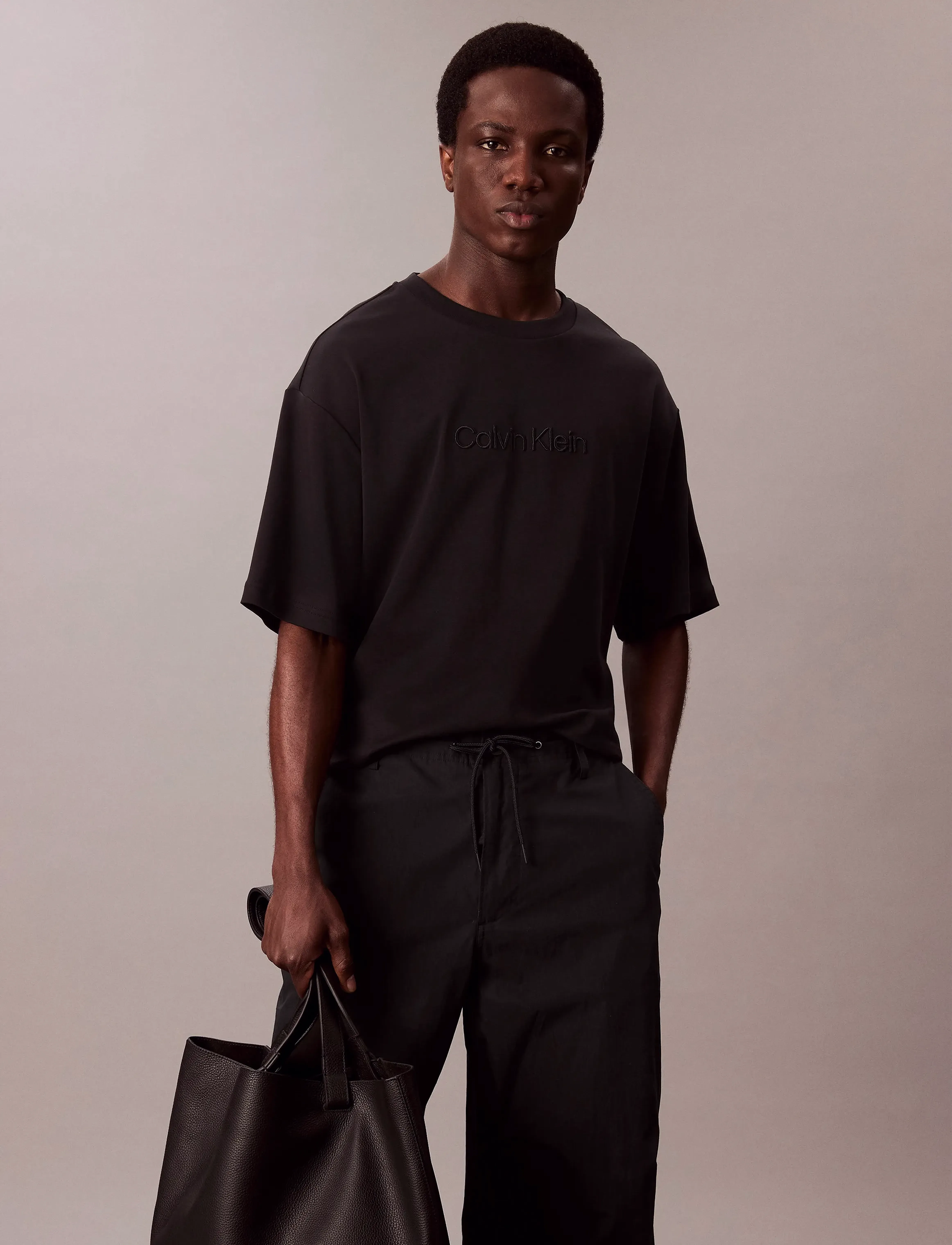 Calvin Klein - A - Rel Fashion Logo Tee - kortærmede t-shirts - black - 5