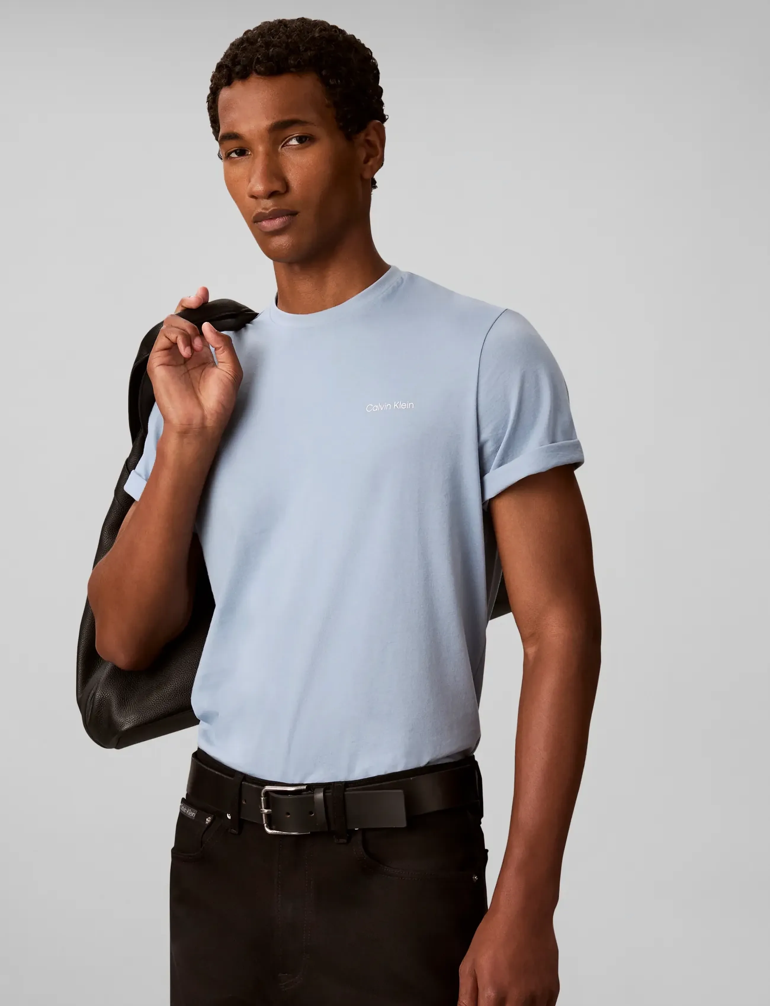 Calvin Klein - SS MICRO LOGO CREWNECK TEE - kurzärmelige t-shirts - ashley blue - 5