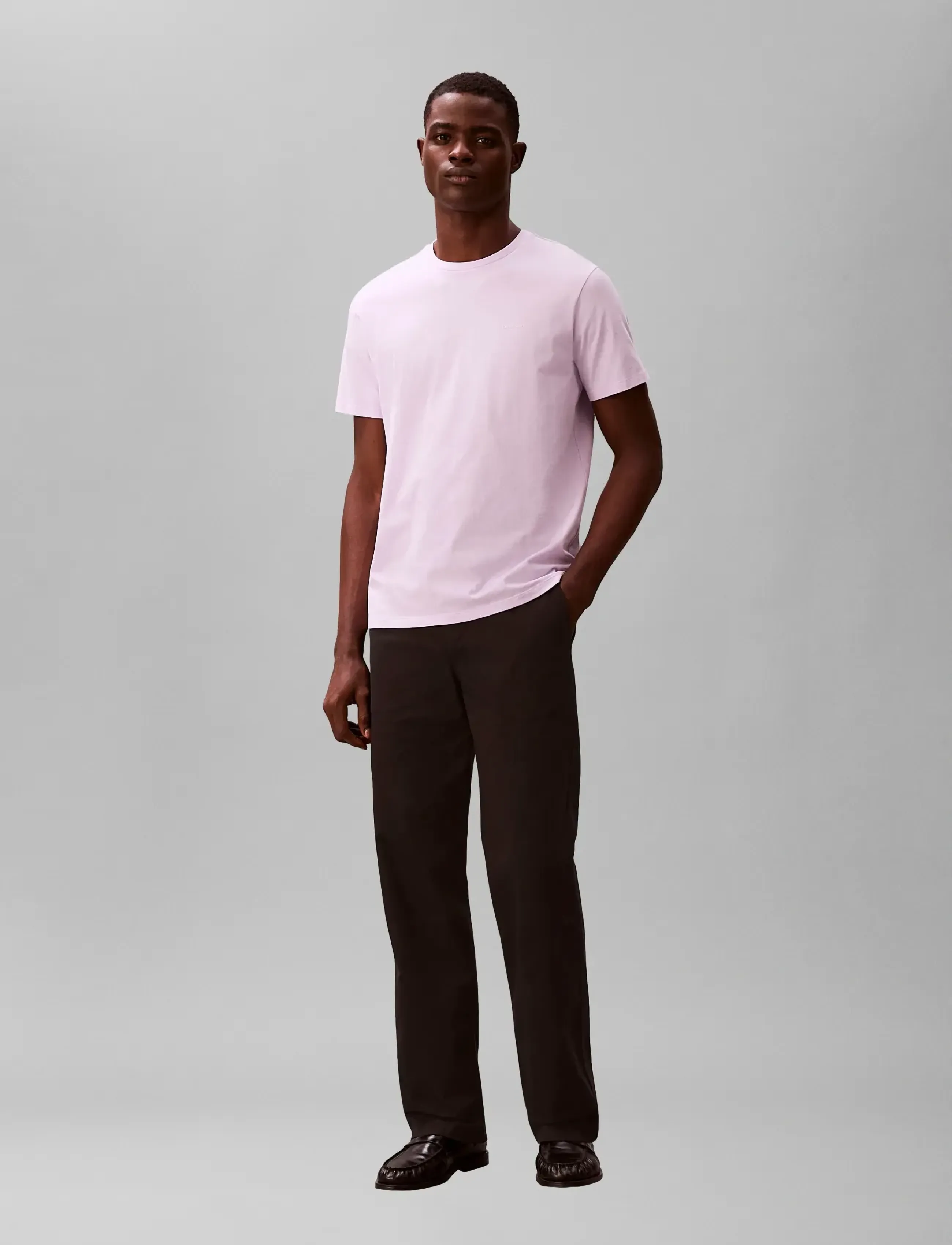 Calvin Klein SS MICRO LOGO CREWNECK TEE - Kläder - ISLAND LILAC / purple