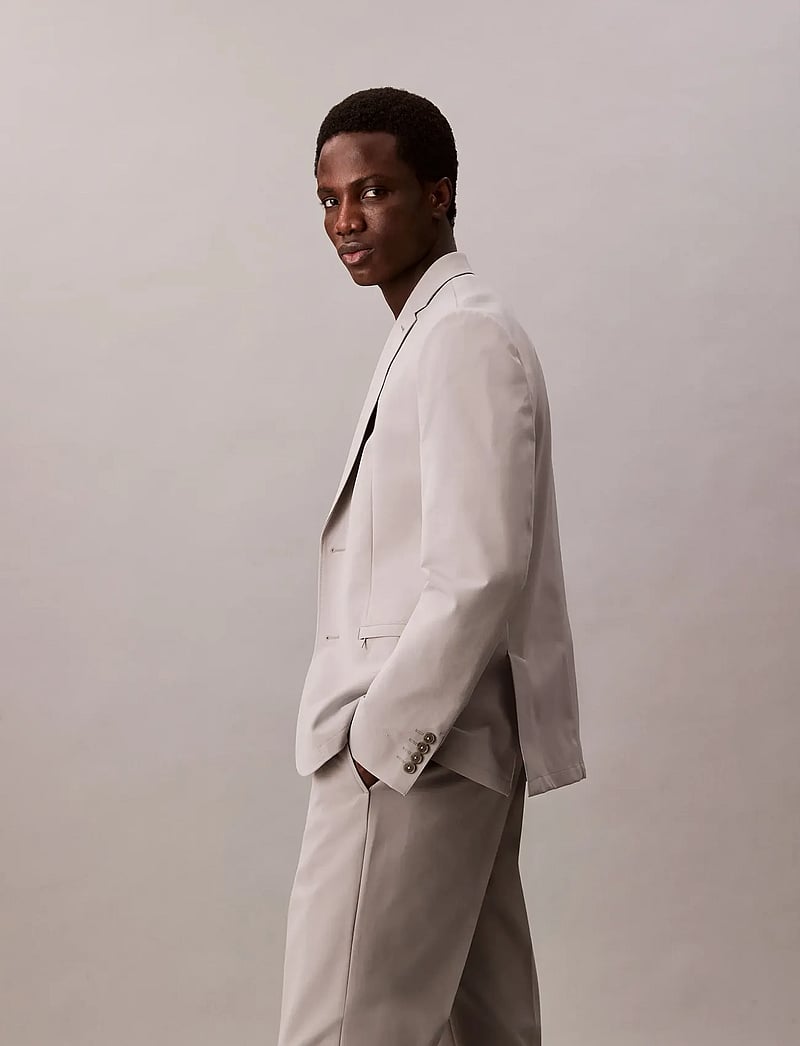 Calvin Klein - LS TECH CLASSIC BLAZER - enkelknäppta kavajer - mourning dove - 5