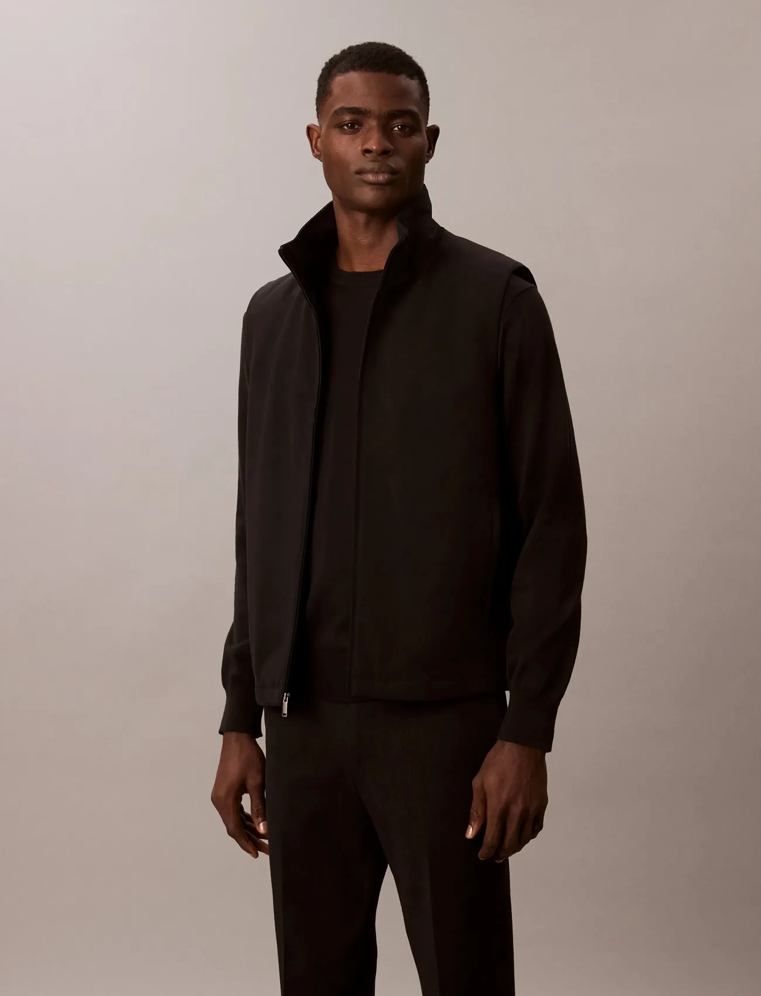 Calvin Klein SLVLSS REFINED TECH VEST - Kampagne - BLACK / black