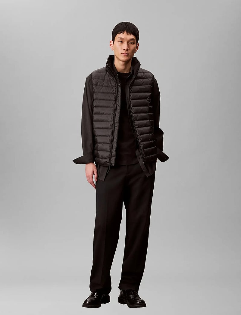 Calvin Klein - SLVLSS LT WT NYLON PUFFER VEST - veste - black - 0