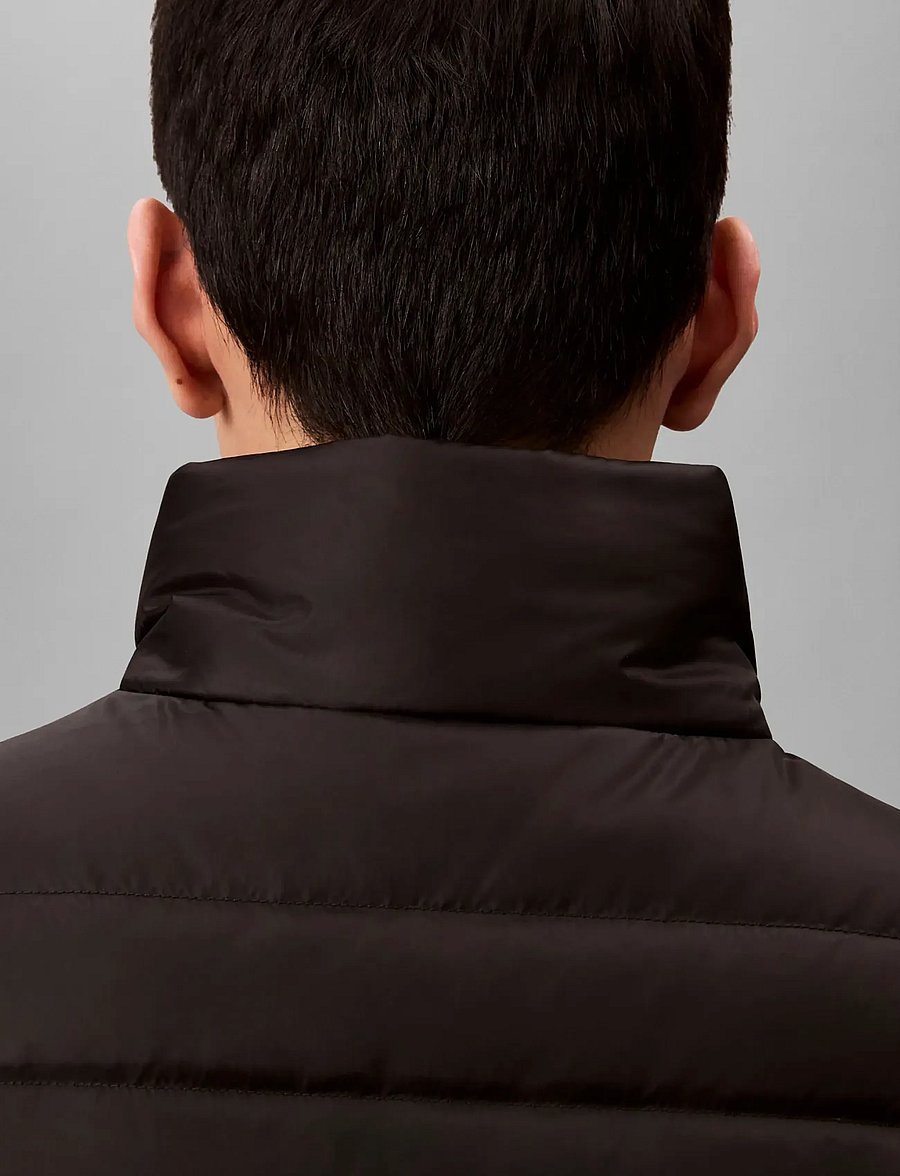 Calvin Klein - SLVLSS LT WT NYLON PUFFER VEST - vests - black - 4