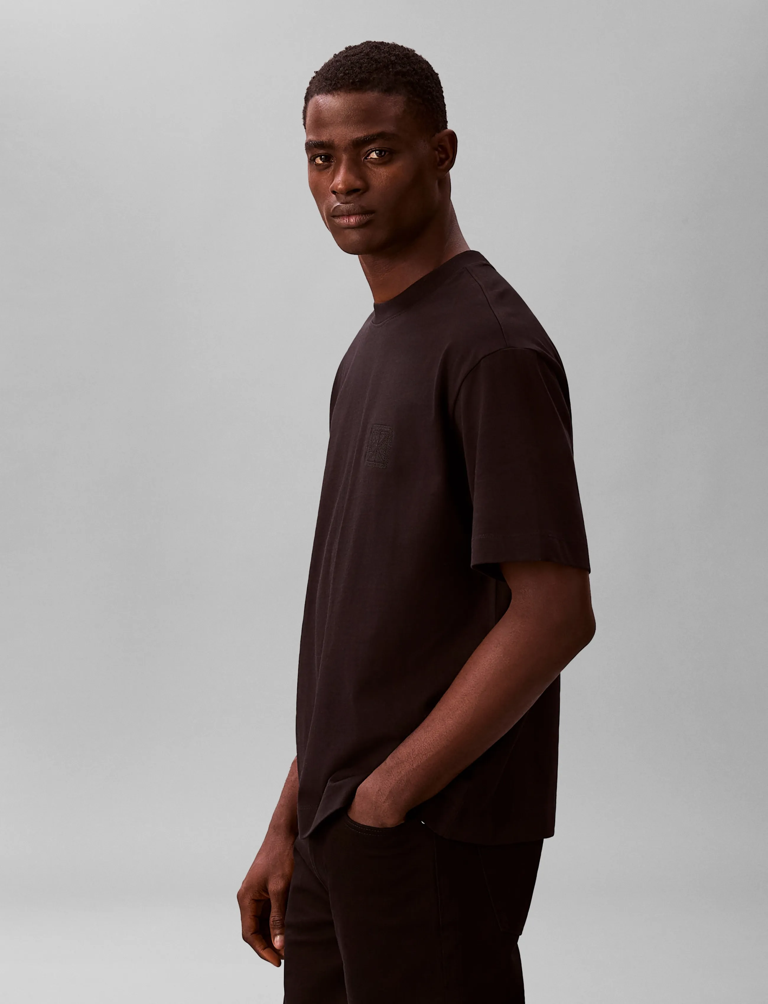 Calvin Klein - SS RLXD 16S EMBRD TWILL EMBLEM T - lühikeste varrukatega t-särgid - black - 5