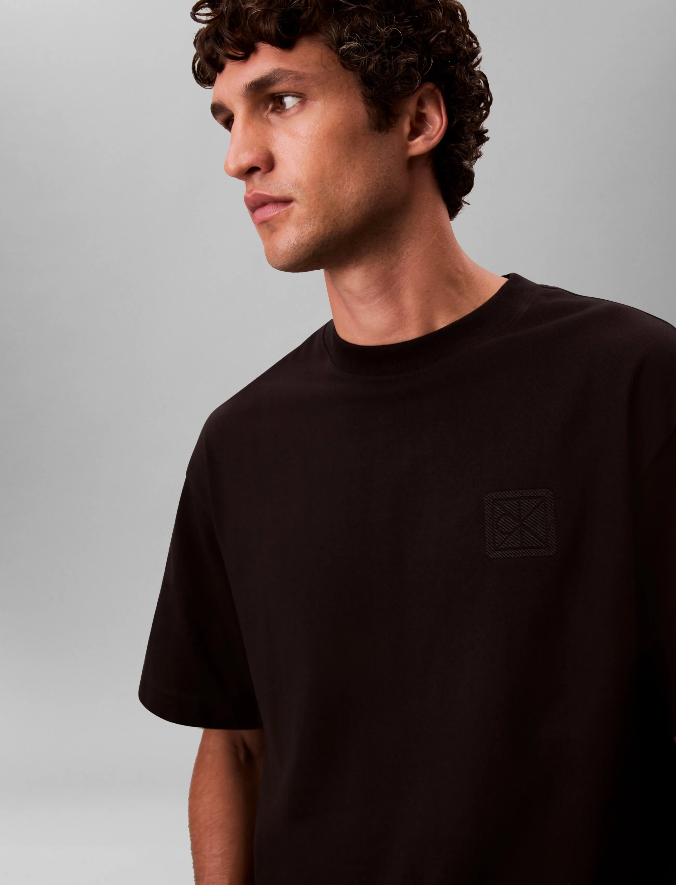 Calvin Klein Ss Rlxd 16S Embrd Twill Emblem T t-shirts - bas herr – bild 6