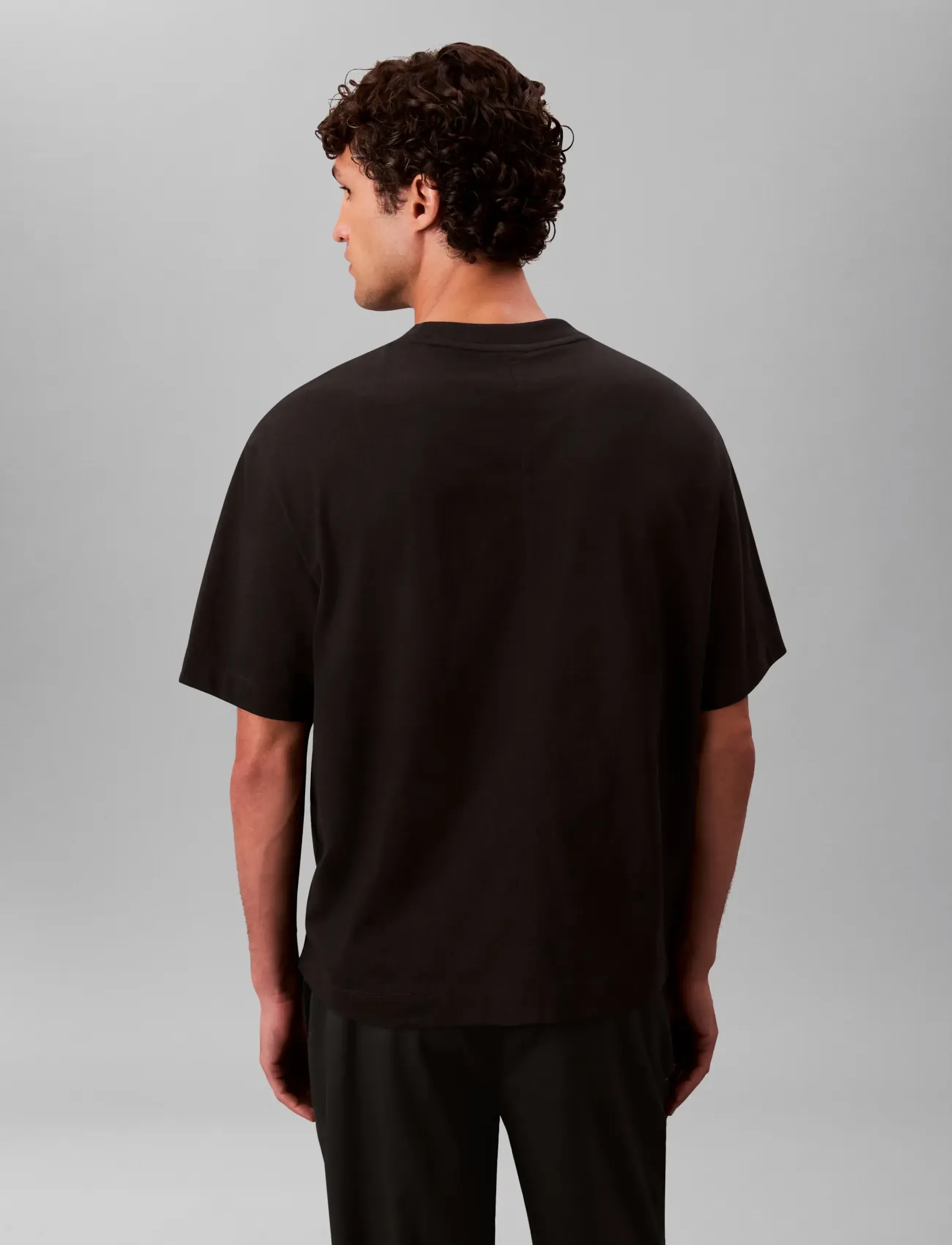 Calvin Klein Ss Rlxd 16S Embrd Twill Emblem T t-shirts - bas herr – bild 8