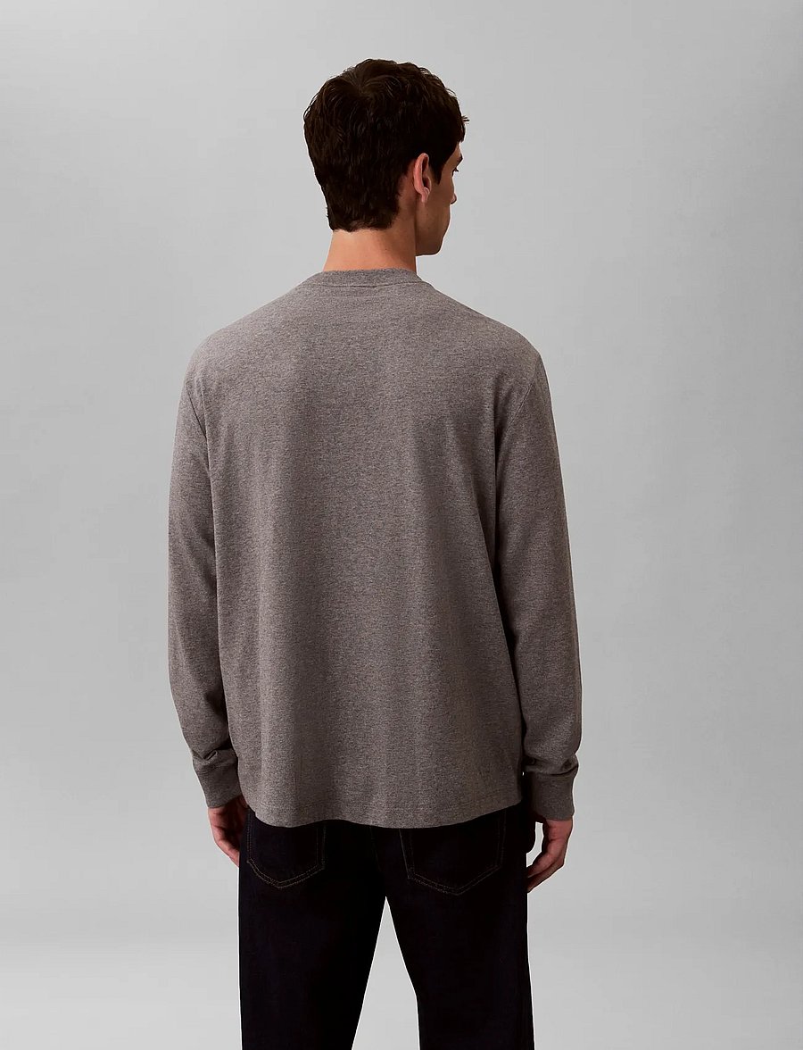 Calvin Klein - LS RLXD STANDARD LOGO CREWNK TEE - langärmelige t-shirts - medium grey heather - 4