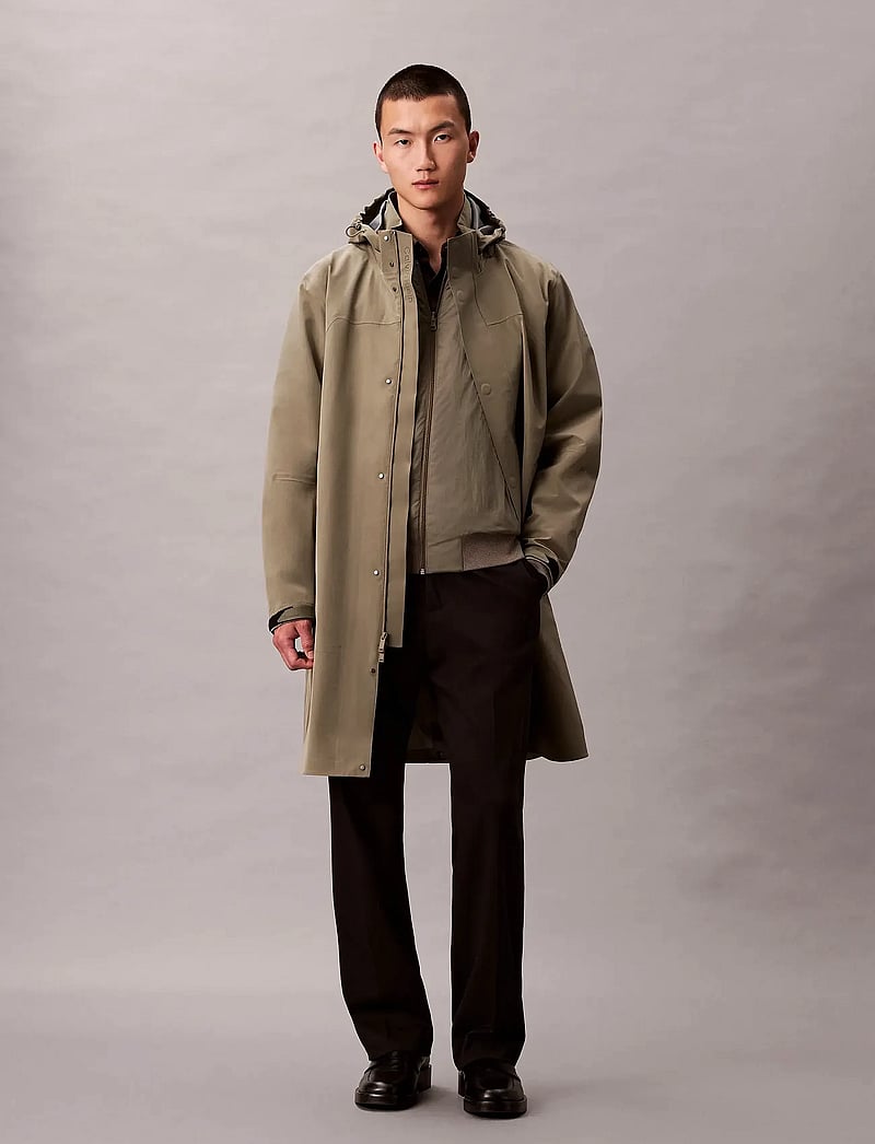 Calvin Klein - LS 3 IN 1 TECH HOODED CITY COAT - hübriidjoped - smokey olive - 0